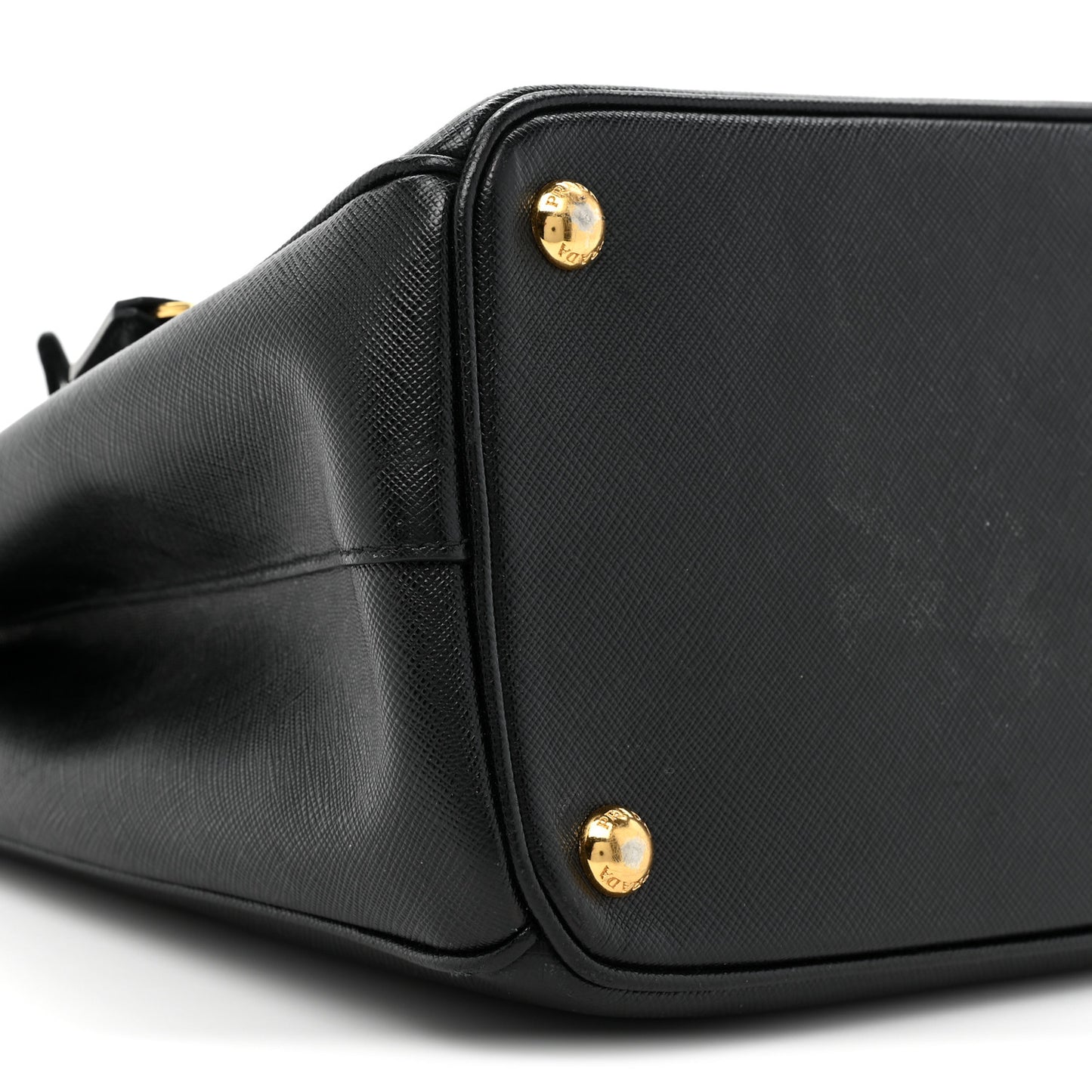 Saffiano Medium Galleria Double Zip Tote Black