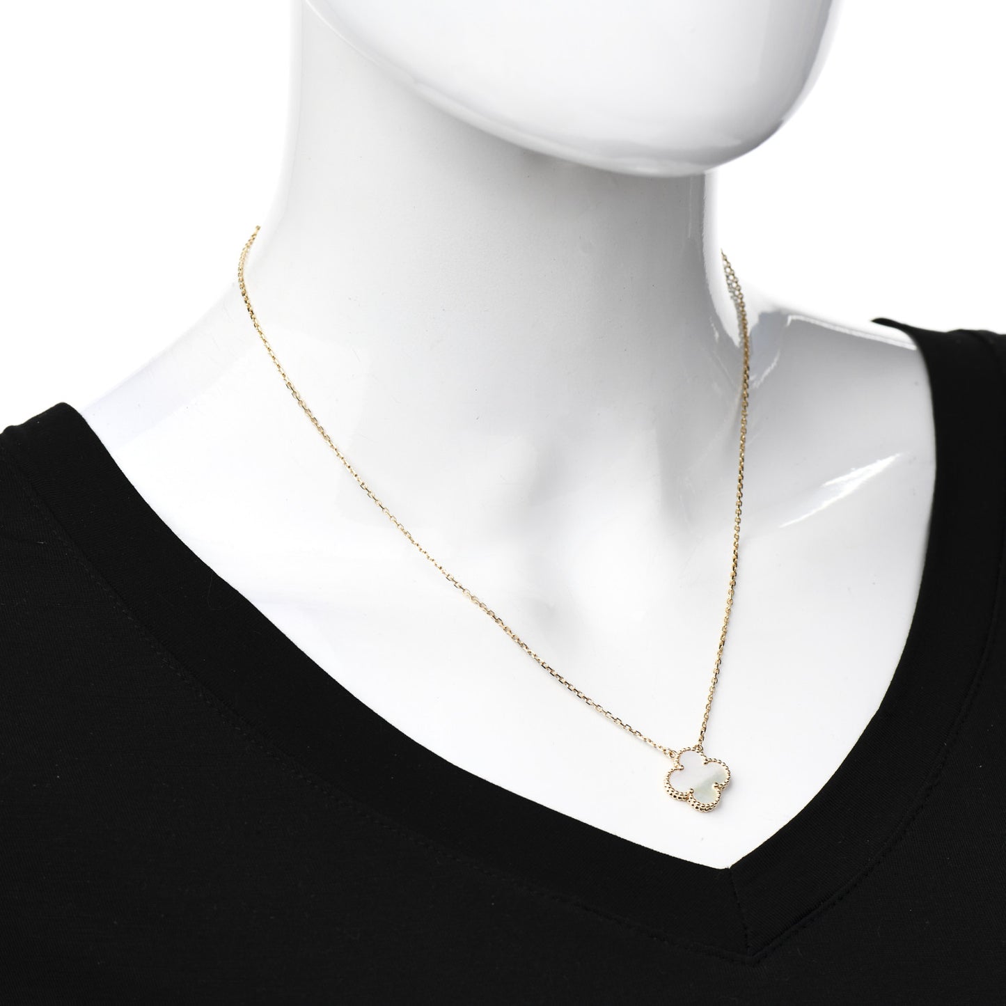 18K Yellow Gold Mother of Pearl Vintage Alhambra Pendant Necklace