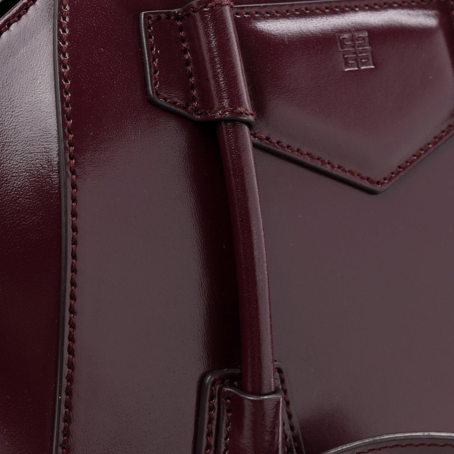 Box Calfskin Mini Lock Antigona Oxblood Red