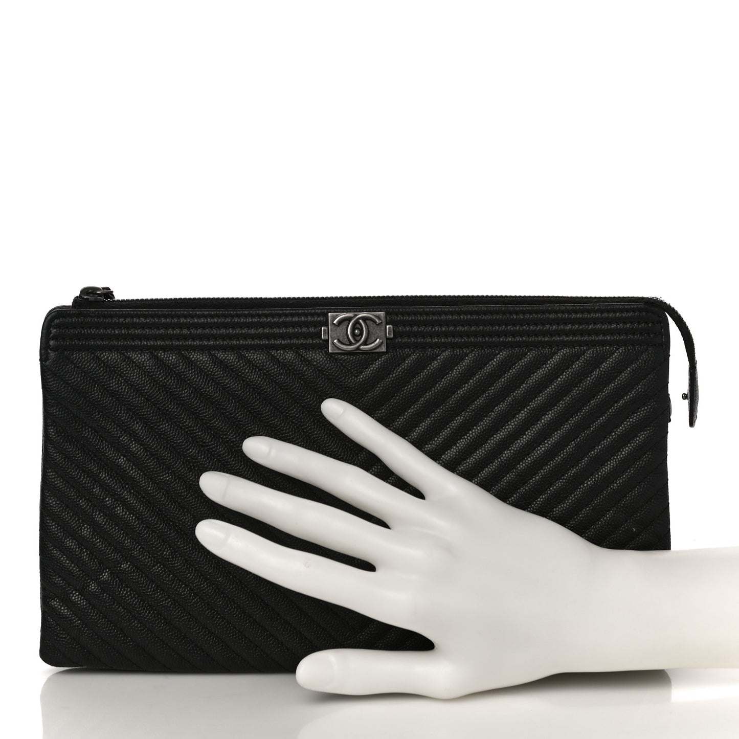 Caviar Chevron Quilted Small Zipped Boy Pouch Black