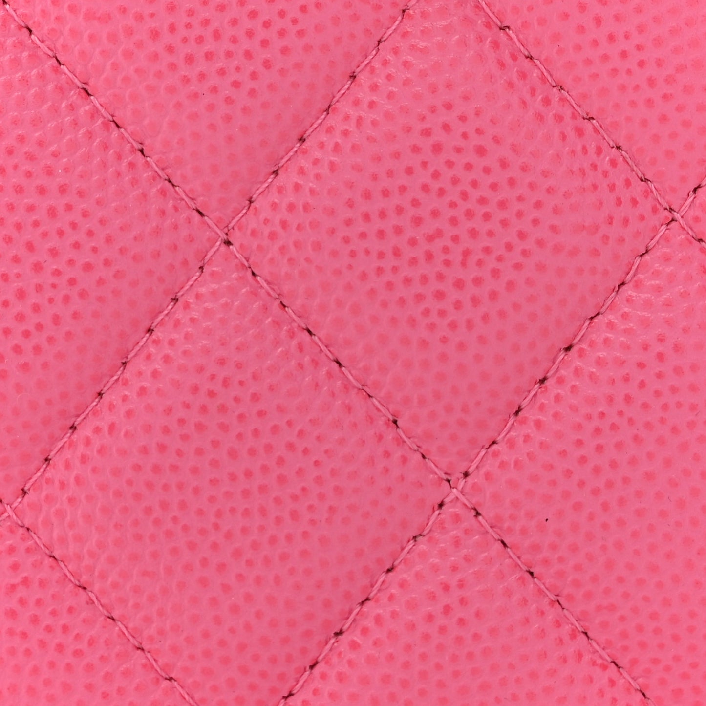 Caviar Quilted Round Clutch With Chain Pink