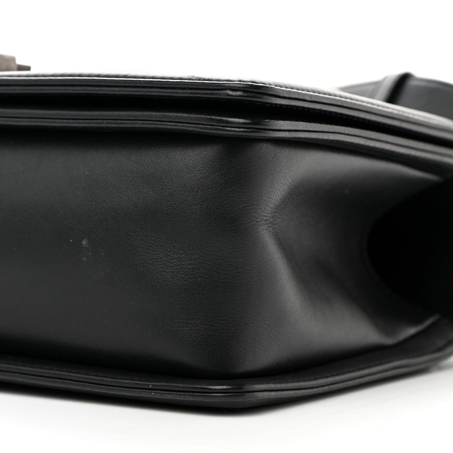 Calfskin Quilted Medium Boy Flap Black
