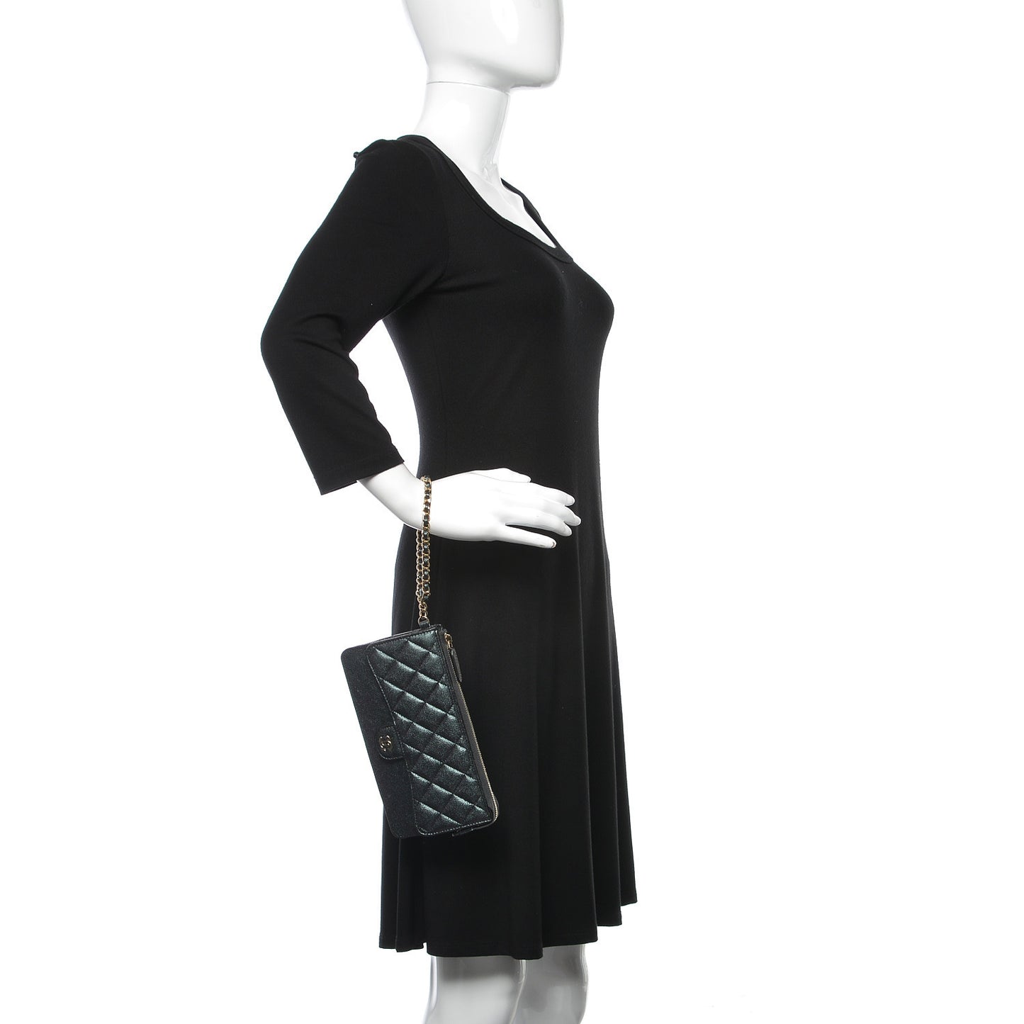 Iridescent Caviar Quilted Classic Pouch With Handle Black