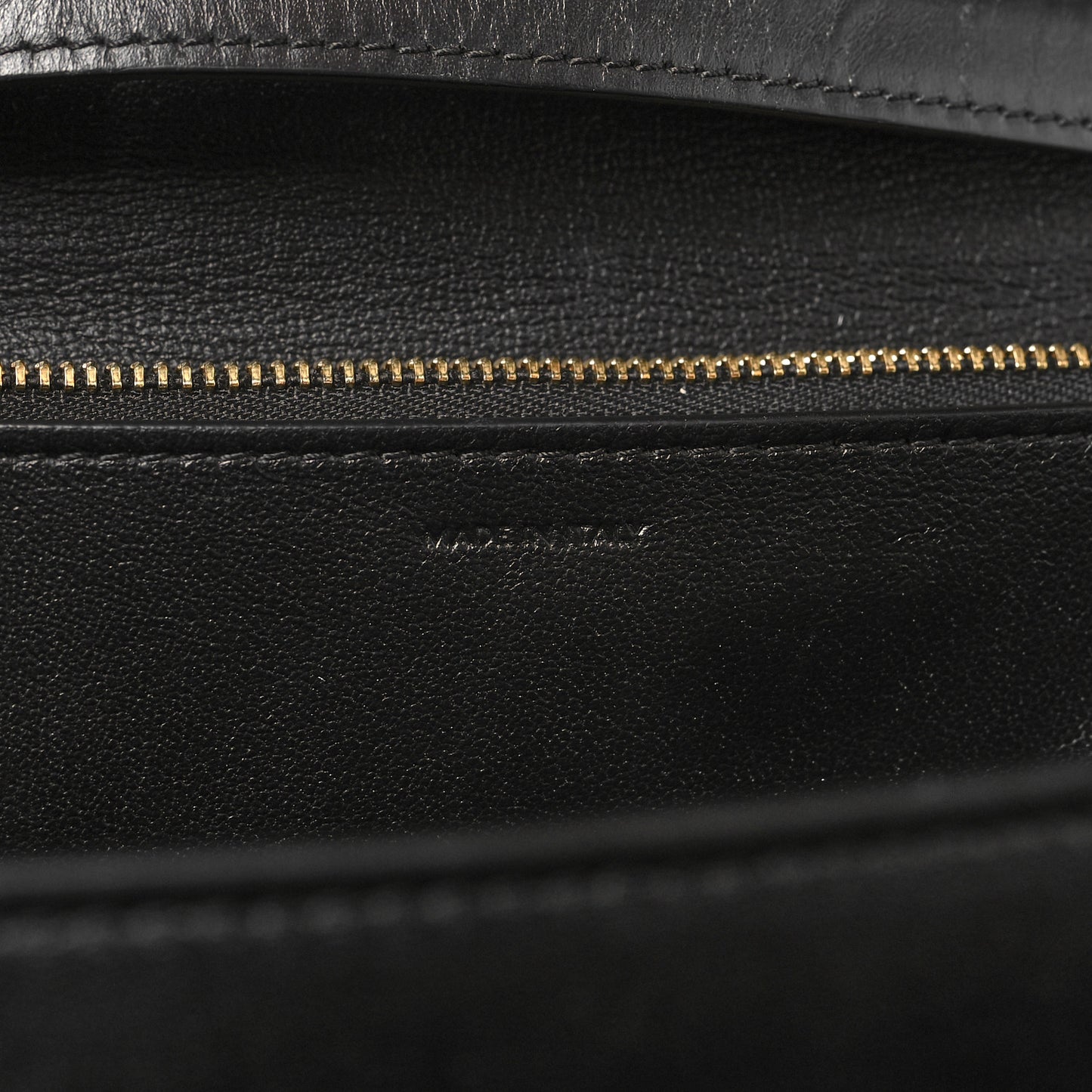 Box Calfskin Medium Classic Box Flap Bag Black