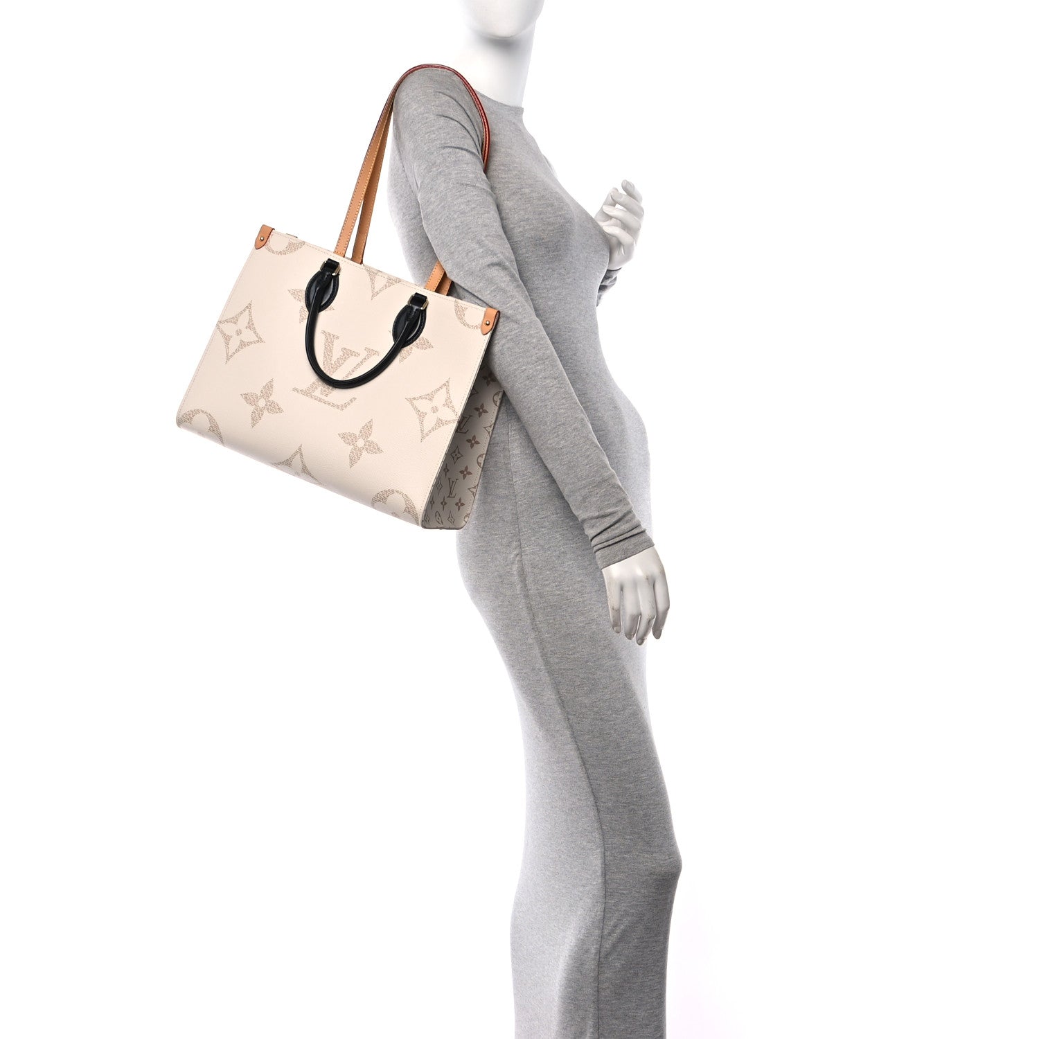 Louis Vuitton Monogram Dune Giant Onthego MM 2 of 9