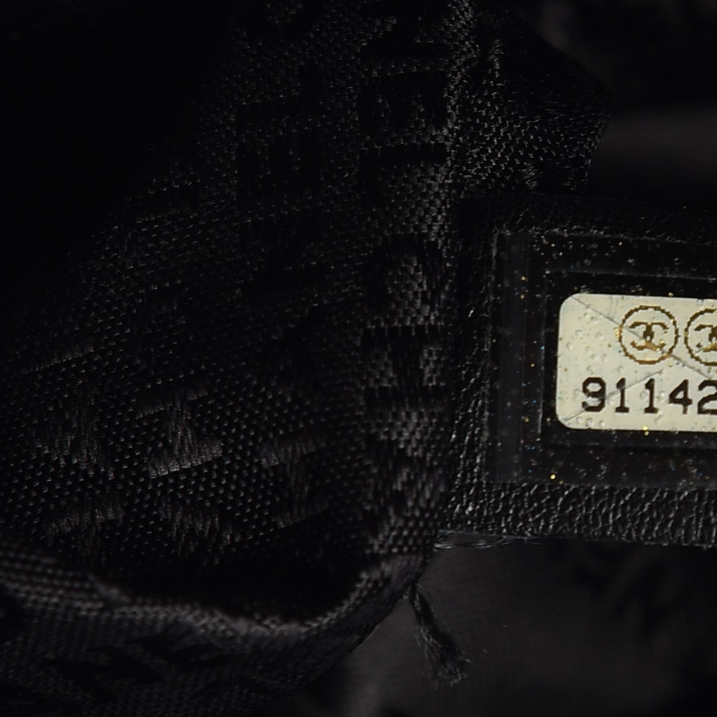 Calfskin Chain Hobo Black