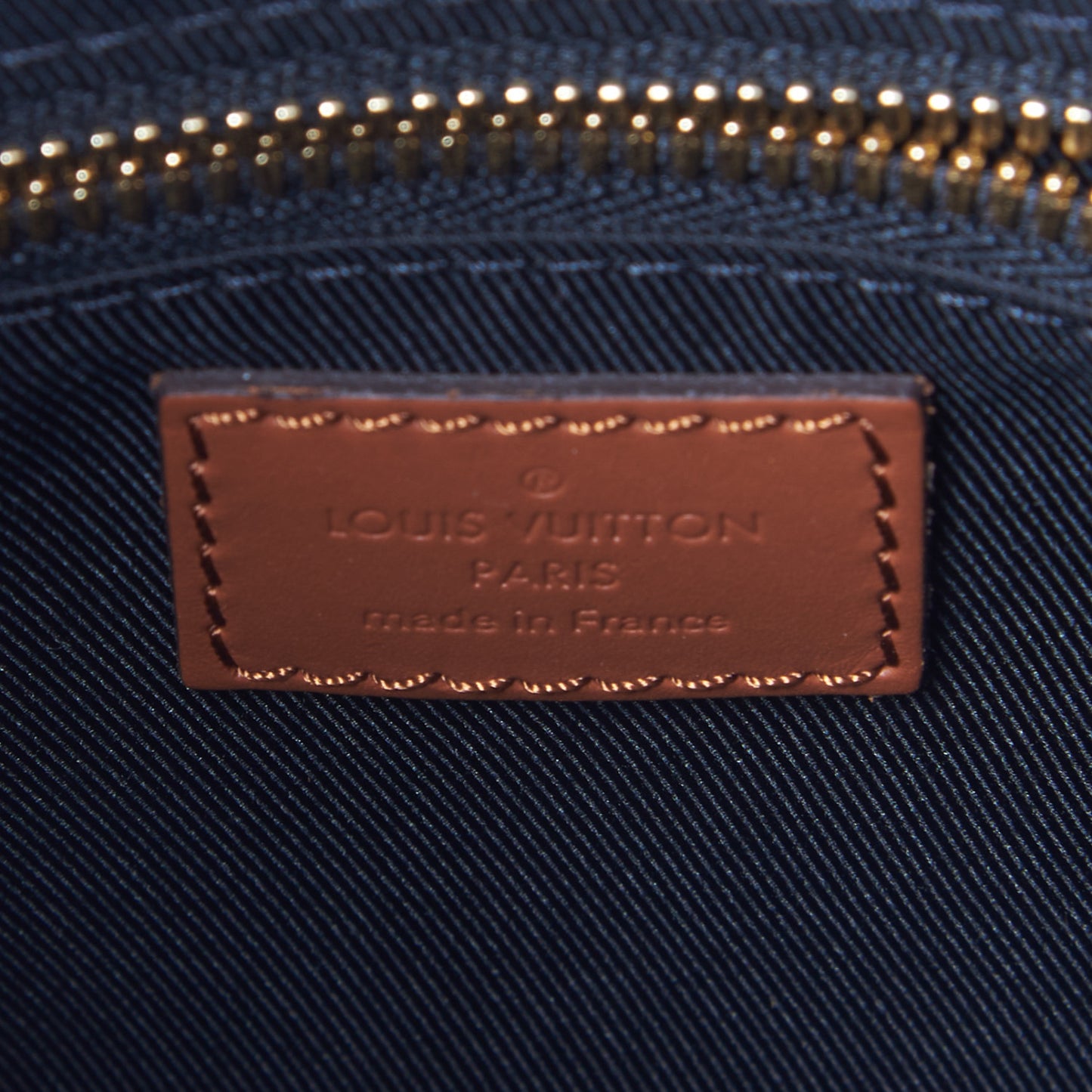 Reverse Monogram Dauphine Hobo MM