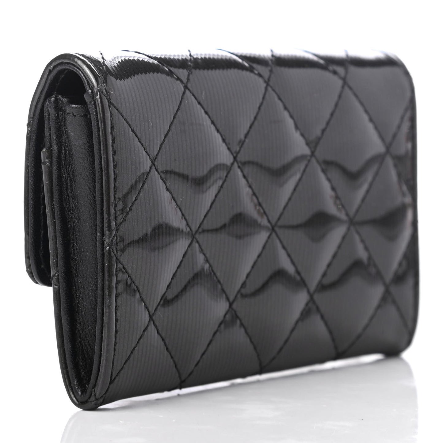 Striated Patent Quilted Card Holder Grey