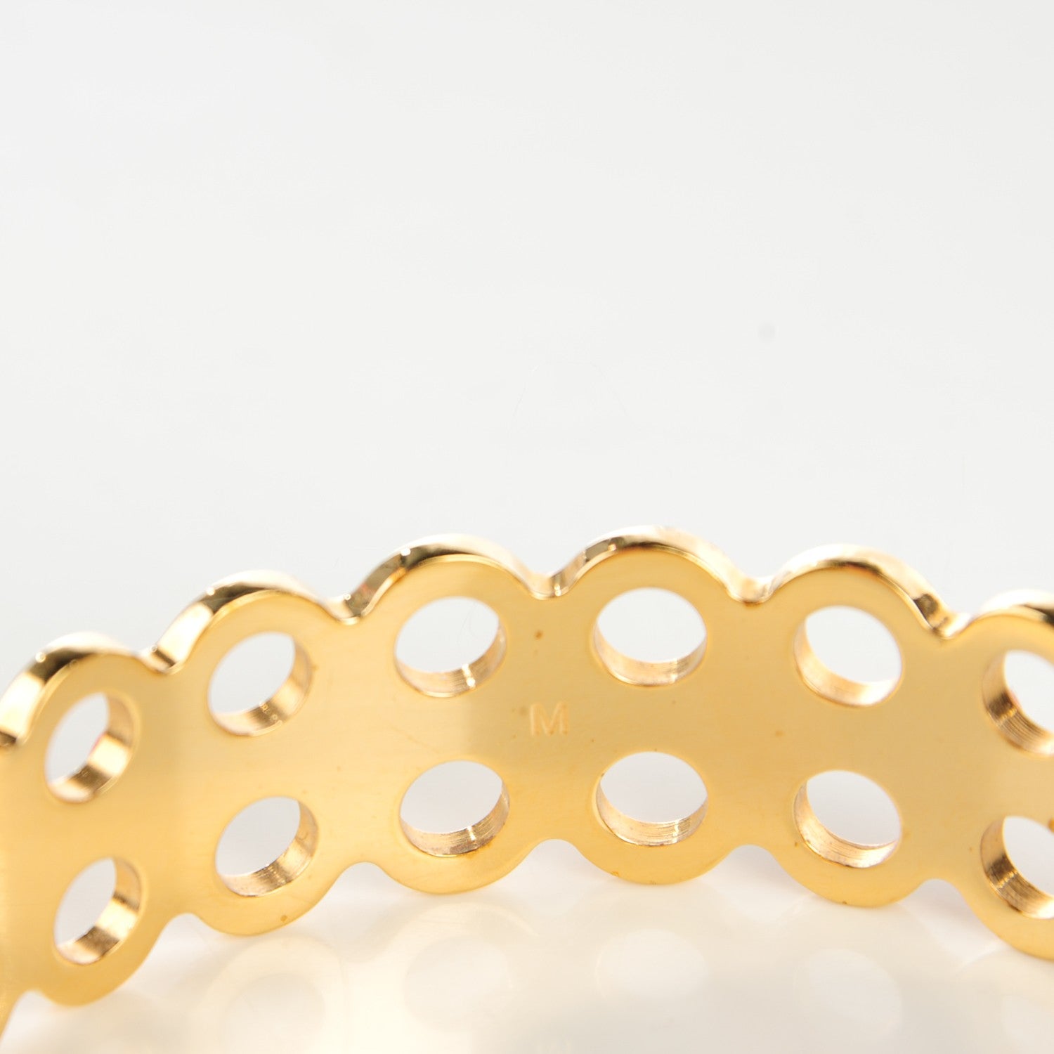 Louis Vuitton Hide and Seek Bracelet Gold 4 of 4
