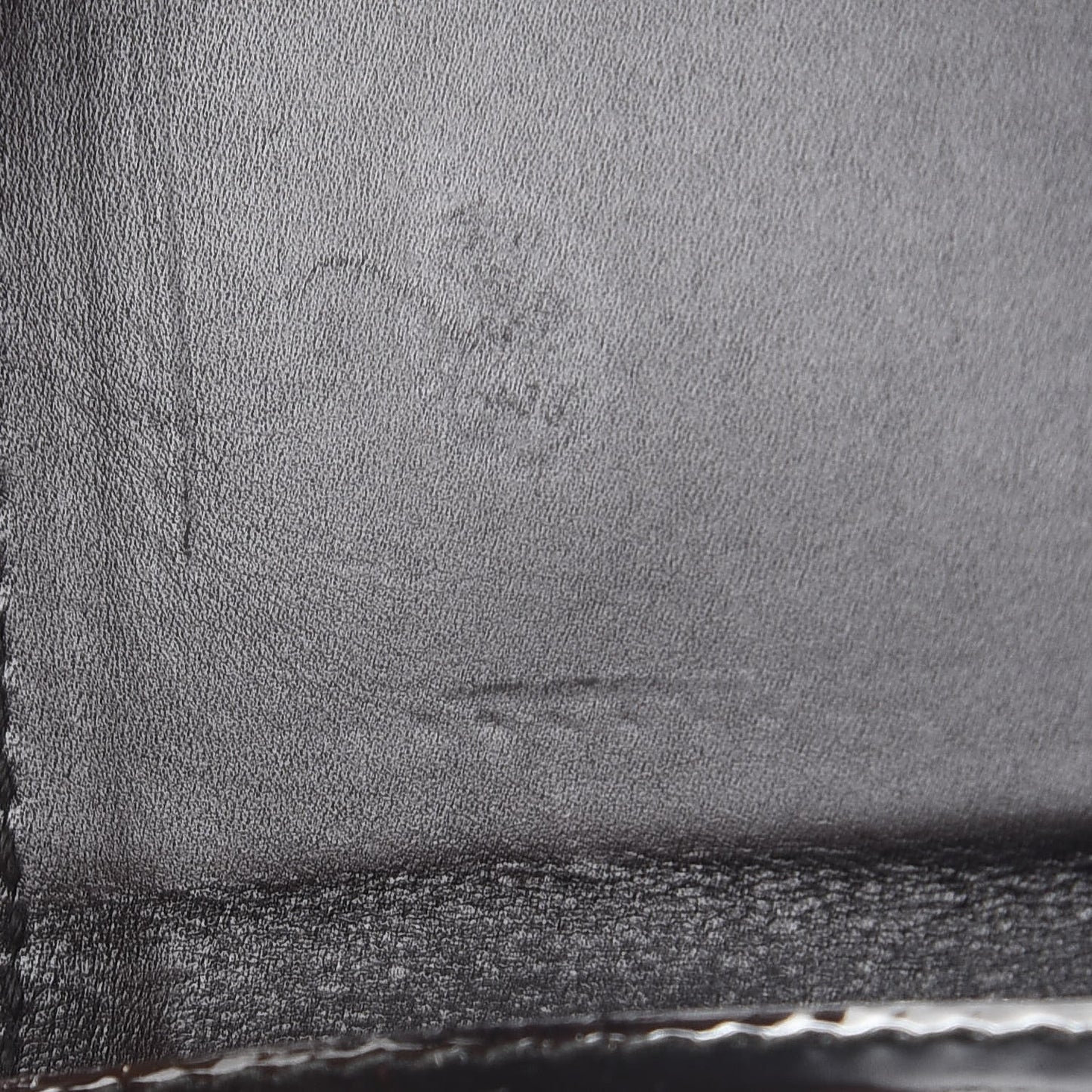 Patent G Compact Wallet White Black