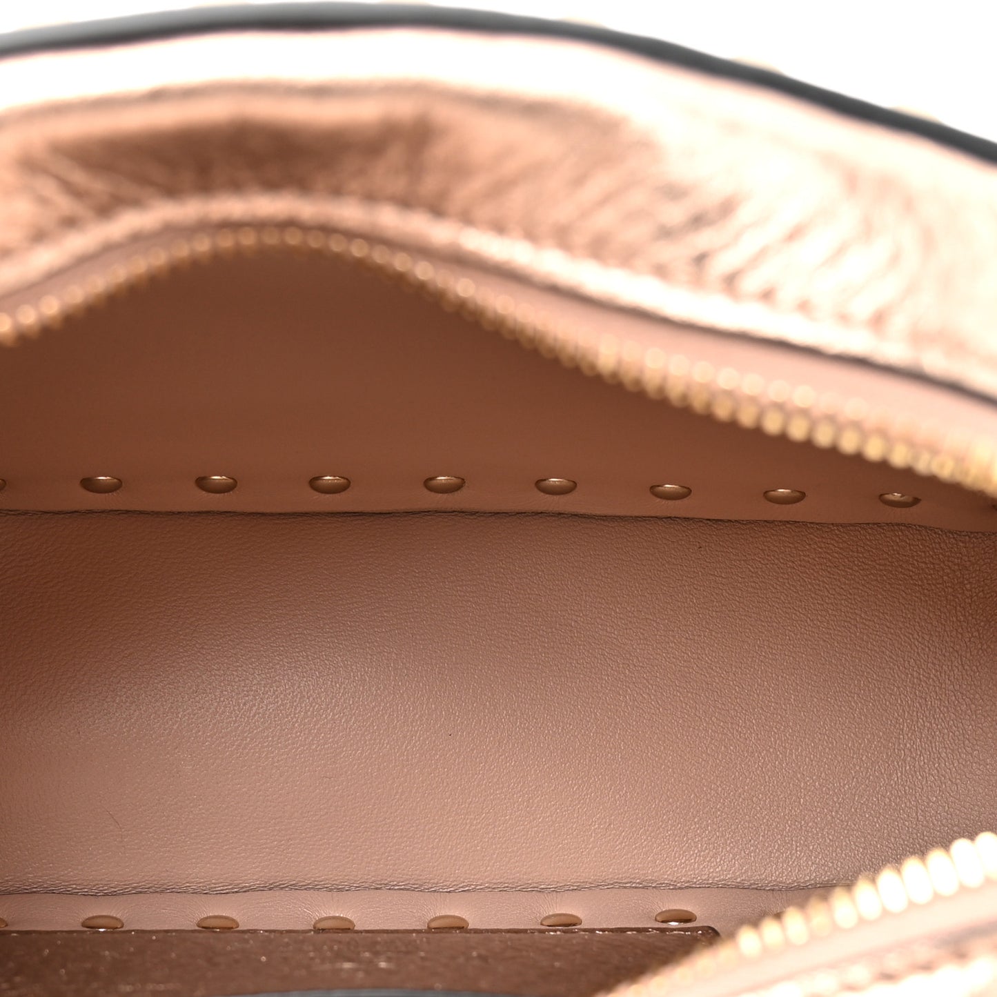 Metallic Pebbled Calfskin Rockstud Camera Crossbody Bag Rame
