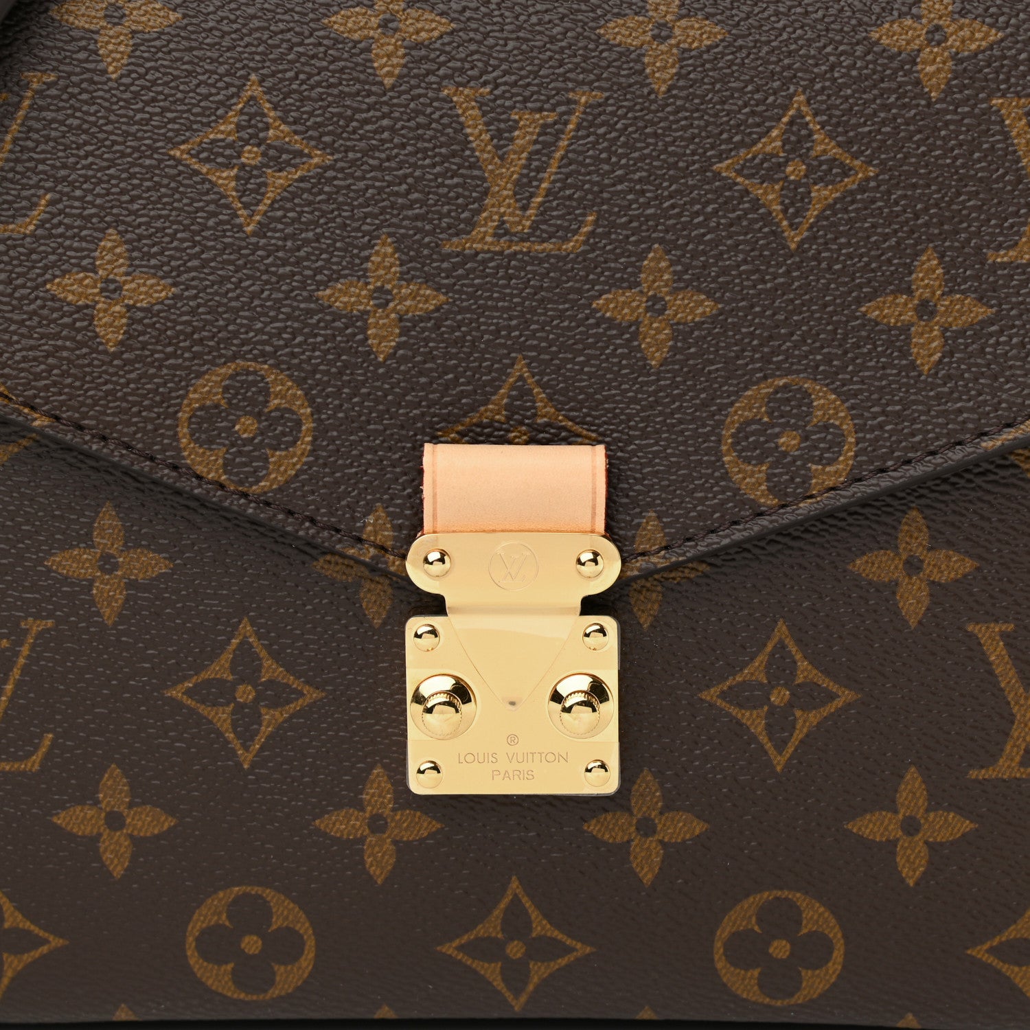 Louis Vuitton Monogram Pochette Metis 7 of 9