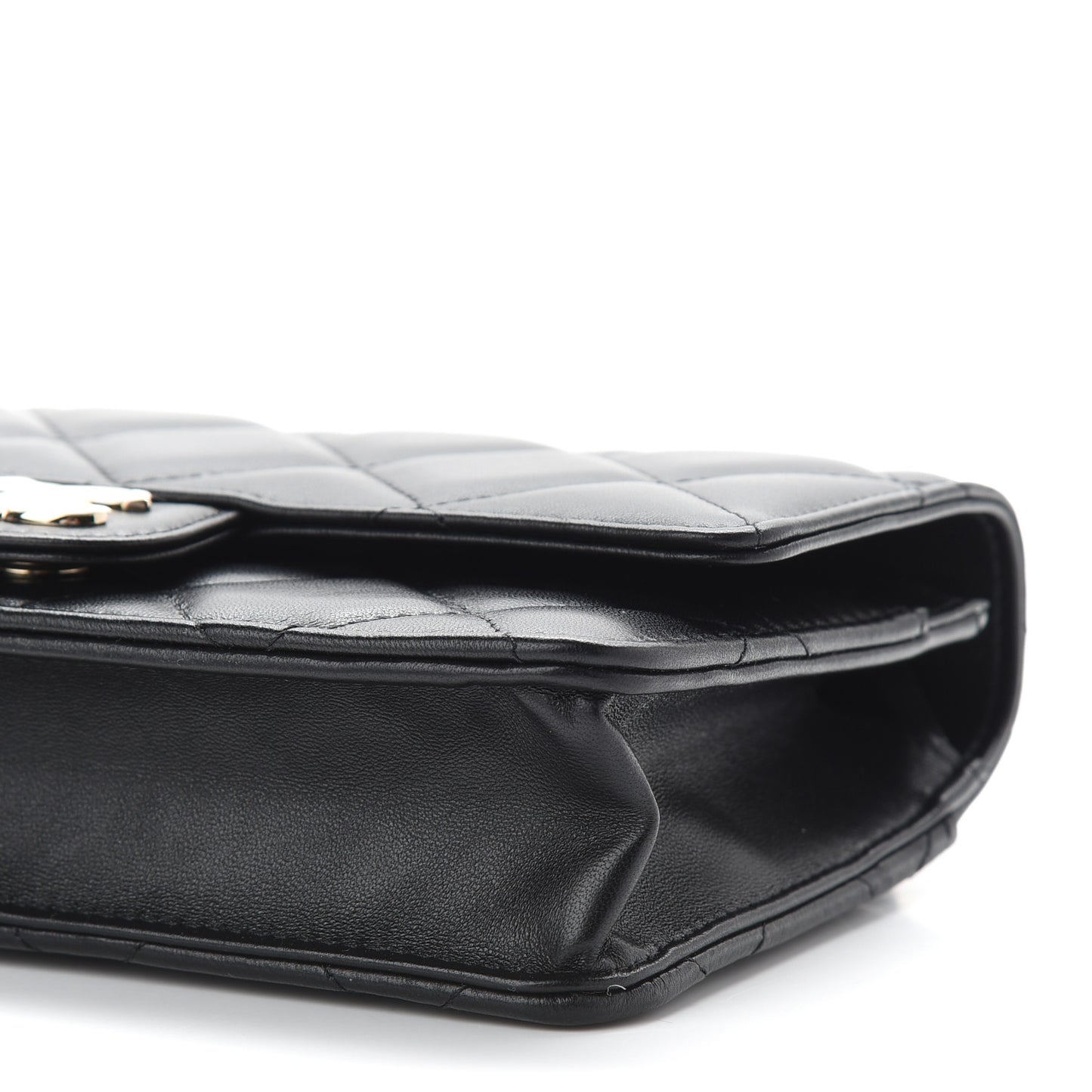 Lambskin Plexi Quilted Wallet On Chain WOC Black