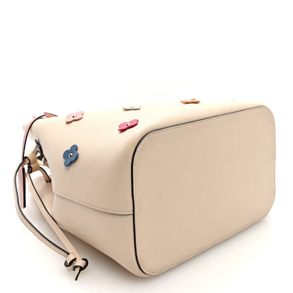 Louis Vuitton Calfskin Flowers Lockme Bucket Creme 4 of 10