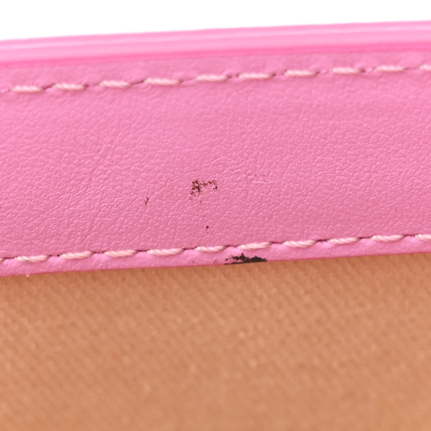 Smooth Calfskin Le Chiquito Moyen Light Pink