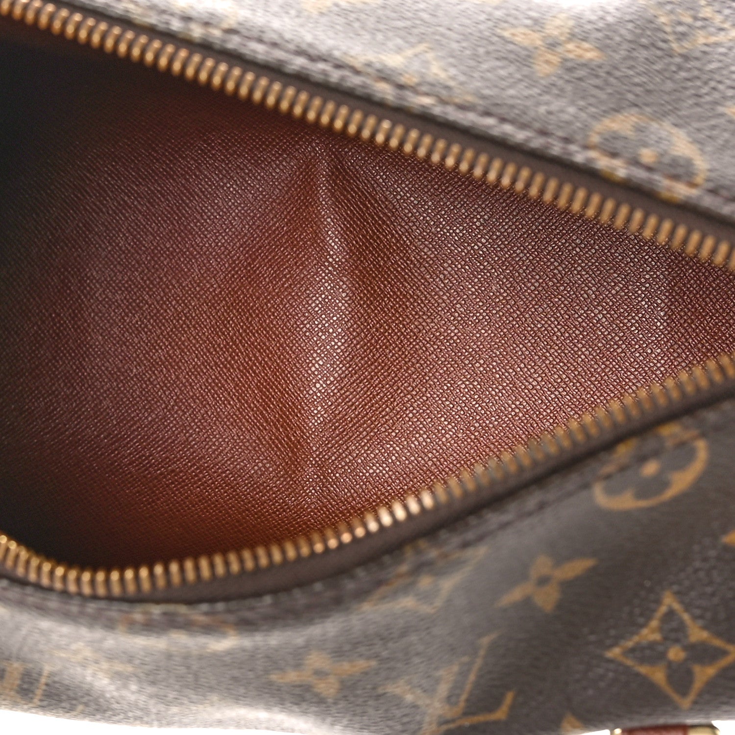 Louis Vuitton Monogram Papillon 26 5 of 8