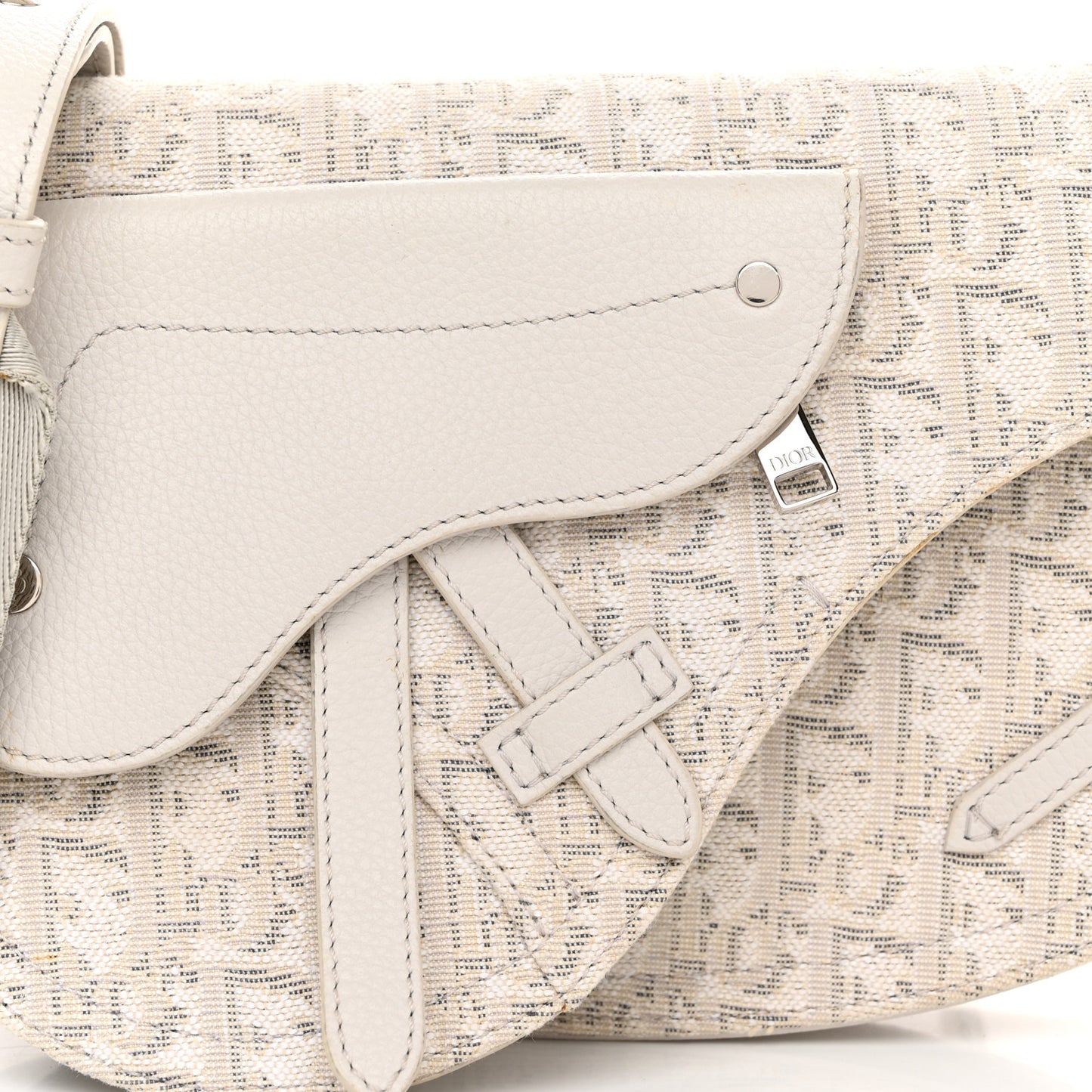 Oblique Saddle Messenger Pouch Beige