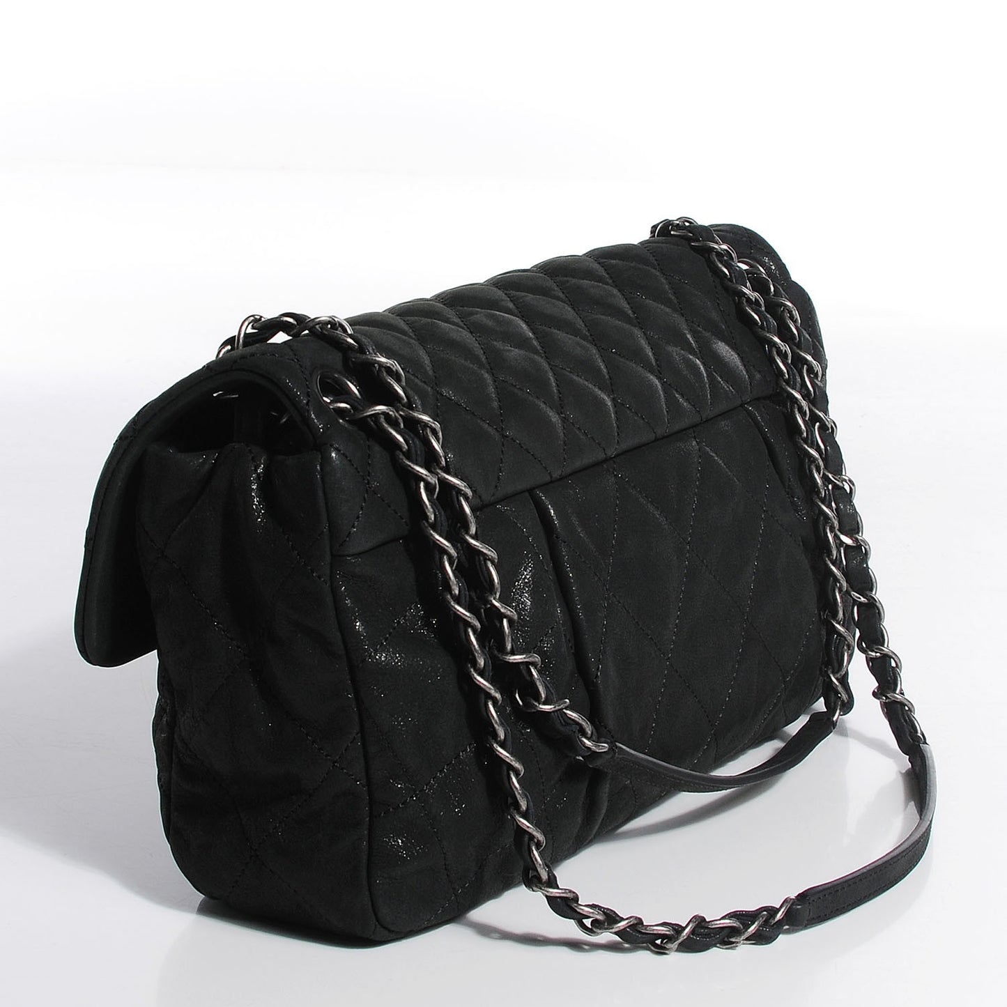 Iridescent Calfskin Large Chic Quilt Flap Black