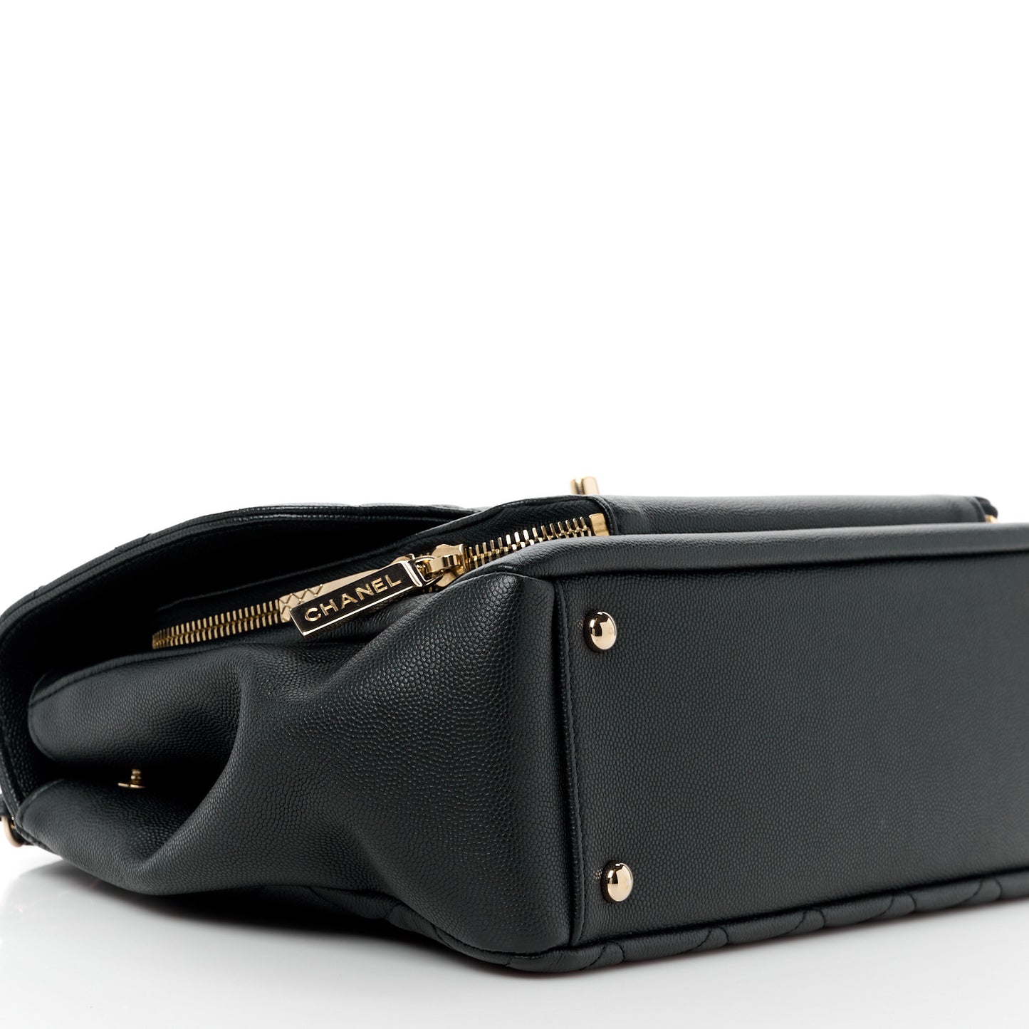 Caviar Quilted Large Business Affinity Flap Black
