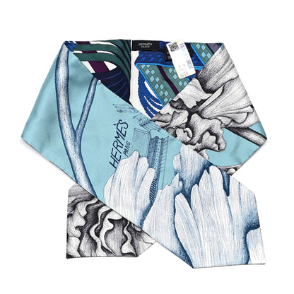 Hermes Silk Twill-Up Maxi Twilly Bleu 1 of 4