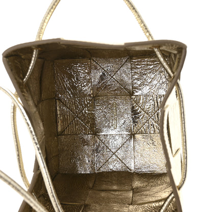 Bottega Veneta Metallic Crushed Nappa Maxi Intrecciato Small Cassette Bucket Bag Gold 5 of 9