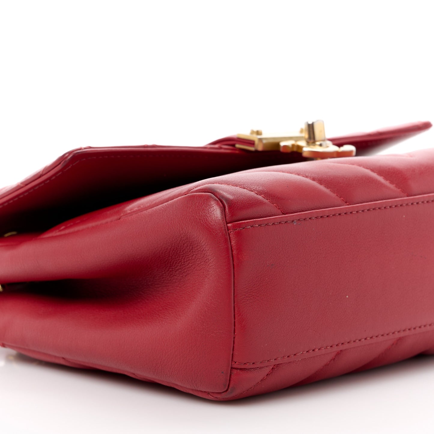 Calfskin Quilted Chevron In The City Bag Red