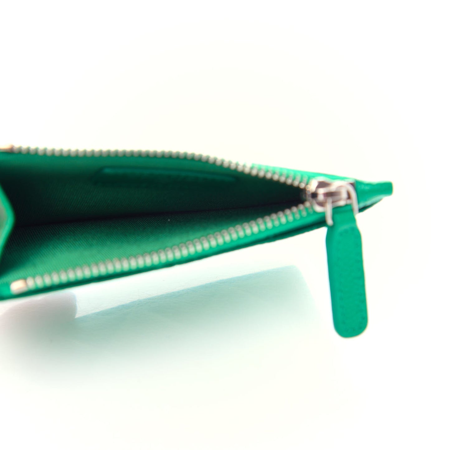 Caviar Quilted CC Zip Card Holder Green