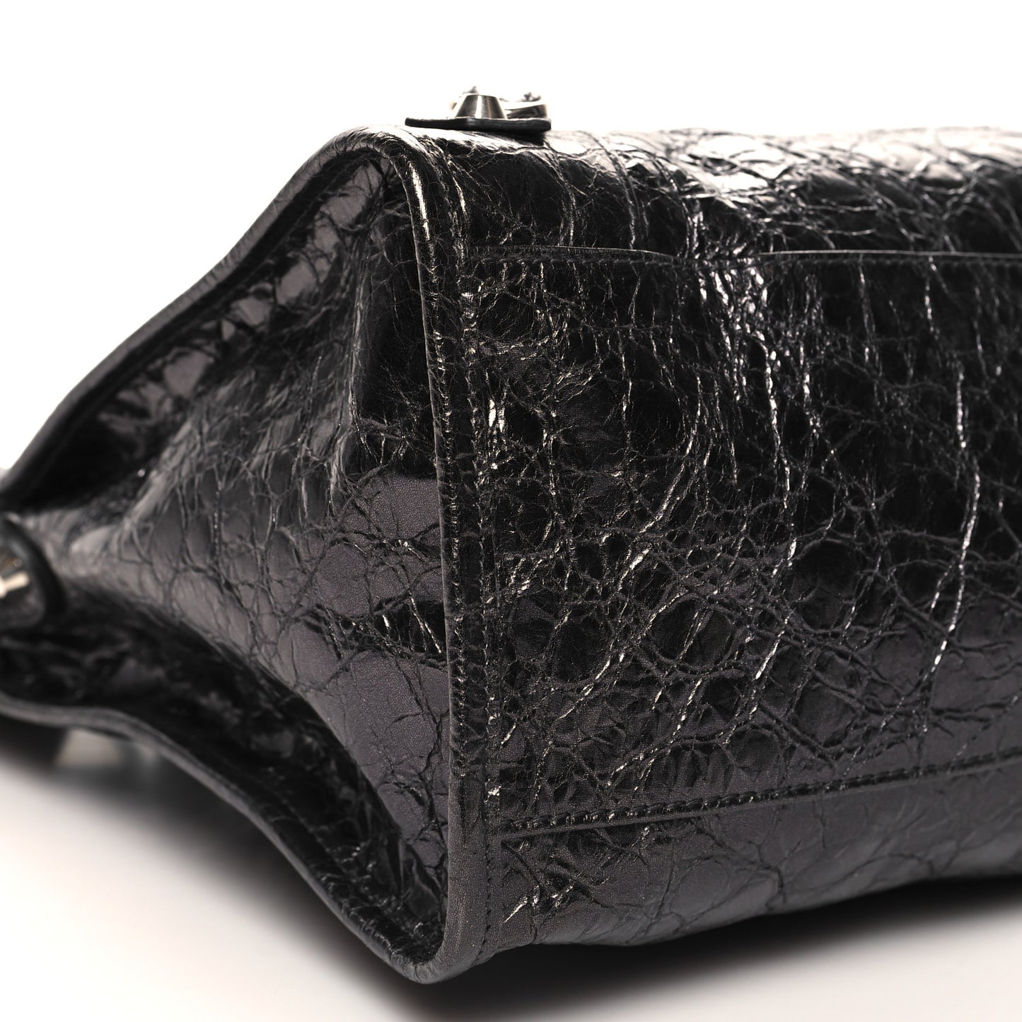 Metallized Arena Lambskin Classic Silver Hardware Medium Le City Steel Gray