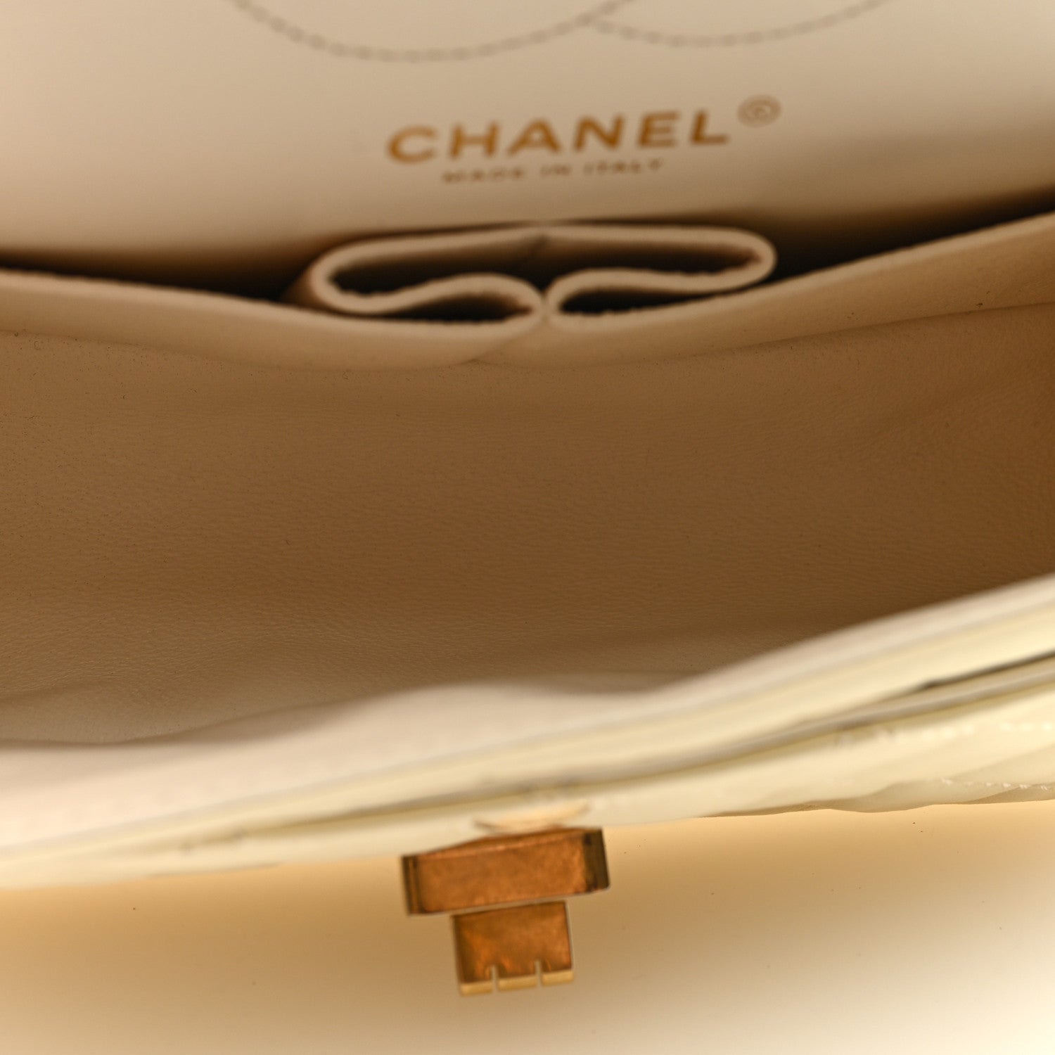 Chanel Aged Calfskin Quilted 2.55 Reissue Mini Flap White 5 of 9