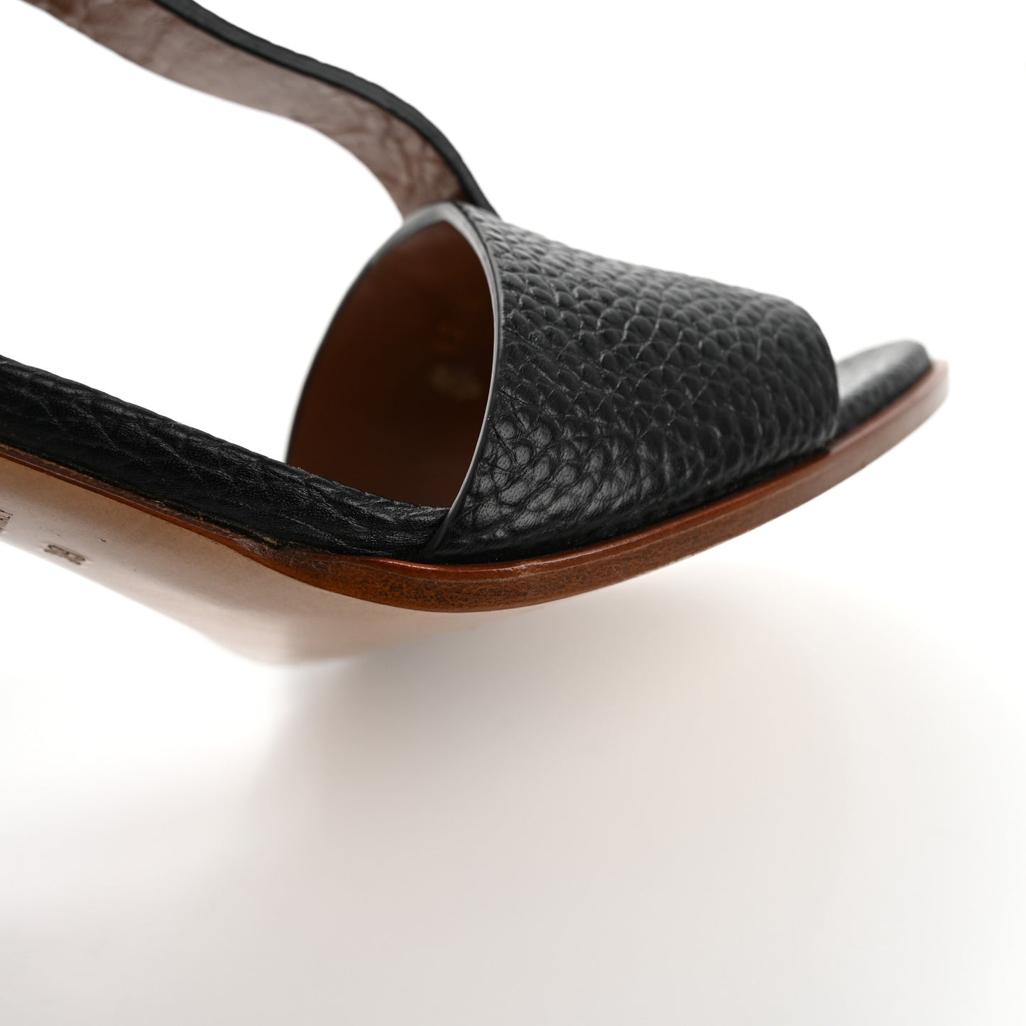 Grained Calfskin Rockstud Ankle Strap 5/105mm Sandals 39 Black
