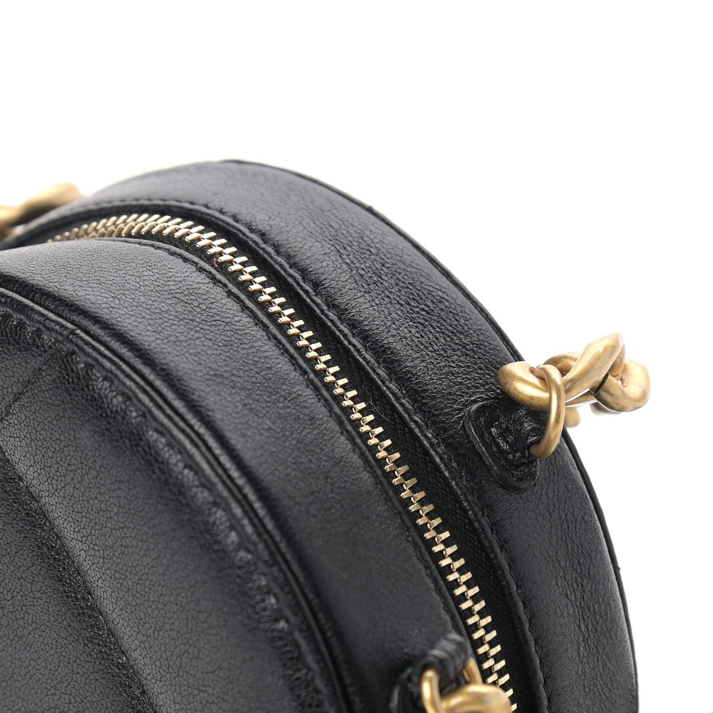 Shiny Goatskin Quilted Chanel 19 Round Clutch With Chain Black