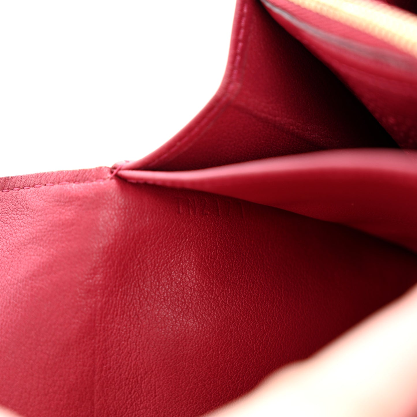 Mahina Amelia Wallet Fuchsia