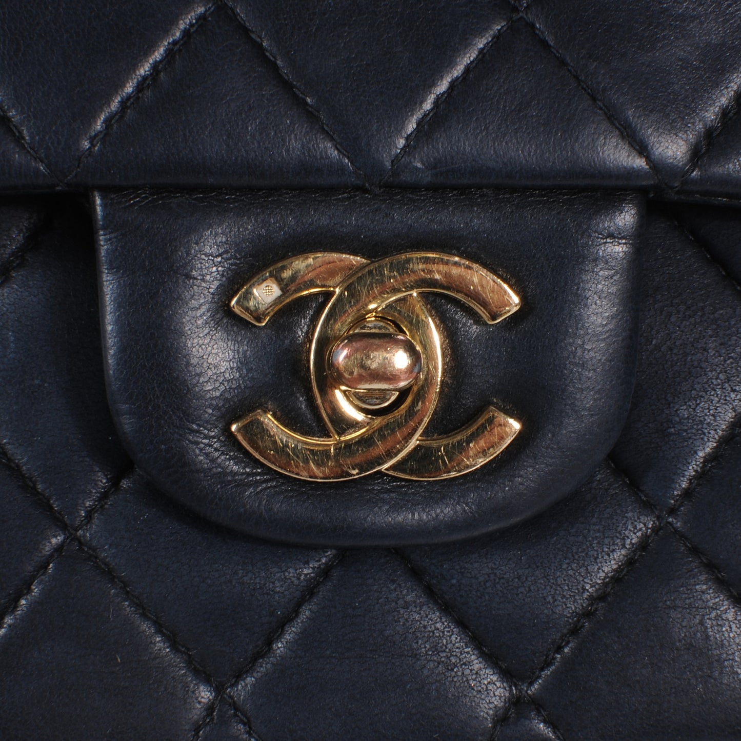 Lambskin Medium Double Flap Black
