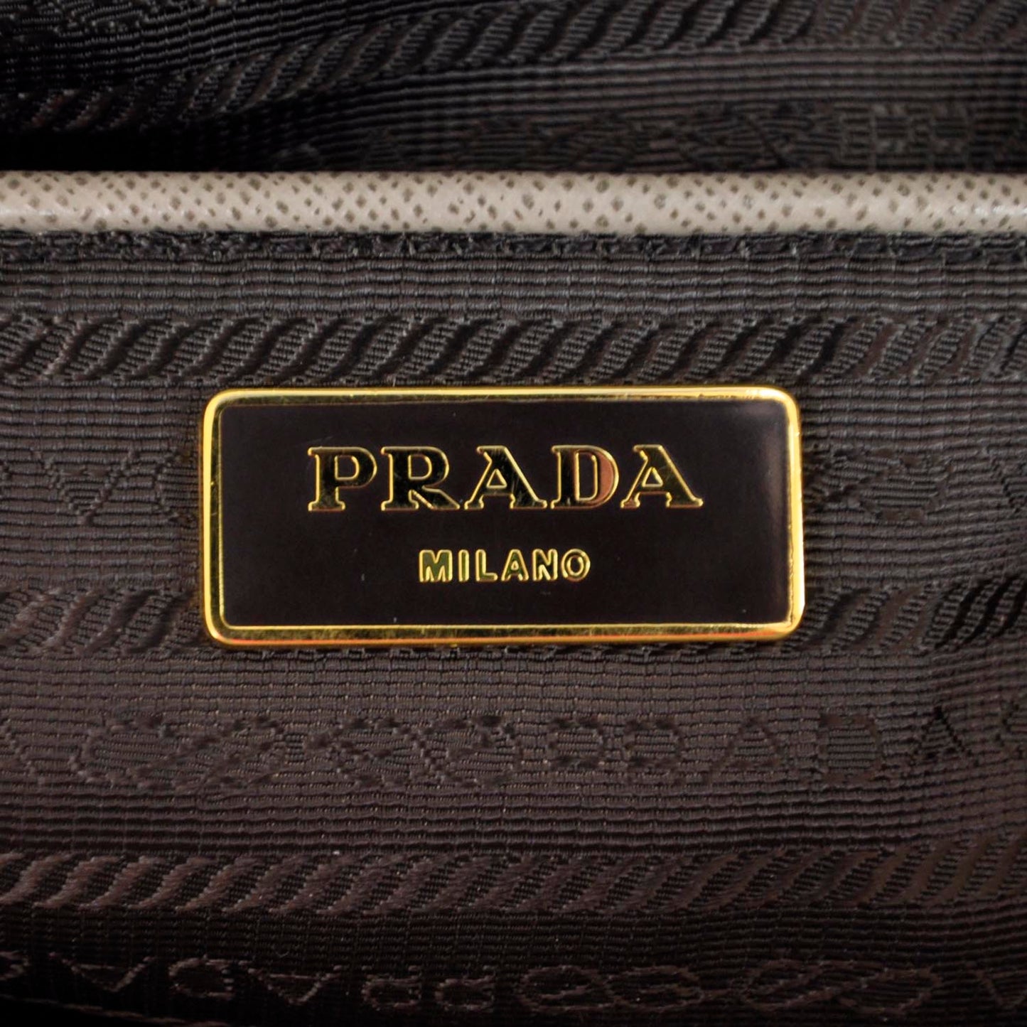 Saffiano Lux Promenade Tote Argilla