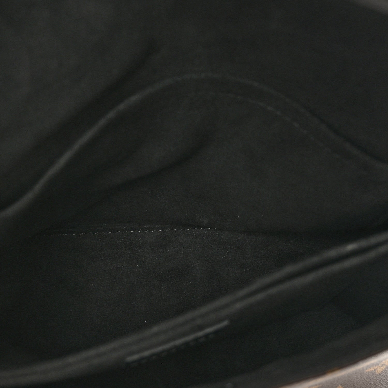 Louis Vuitton Epi Monogram Saint Michel Black 7 of 13