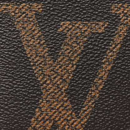 Louis Vuitton Monogram Giant Zippy Coin Purse 5 of 7