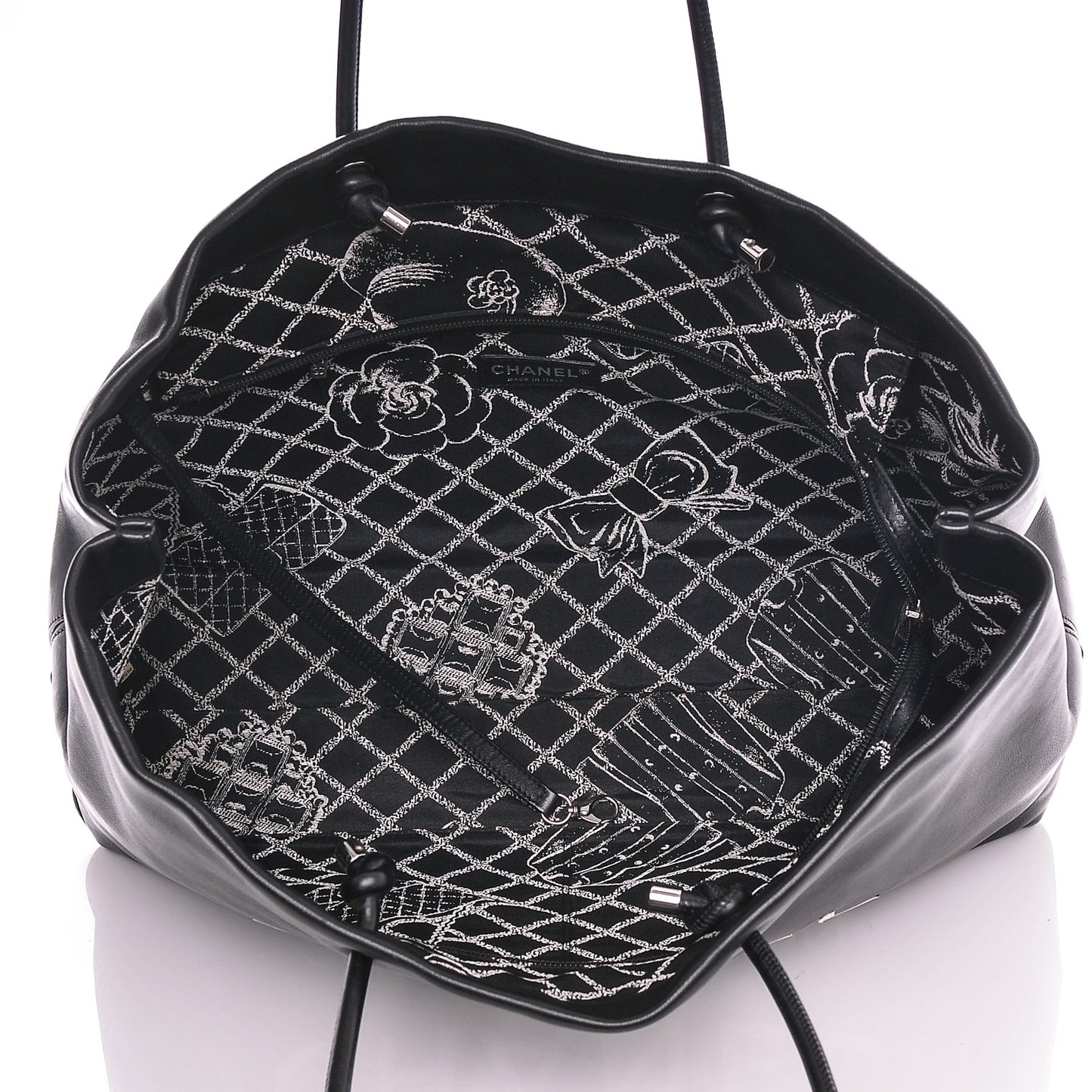 Calfskin Large Essential 31 Rue Cambon Tote Black