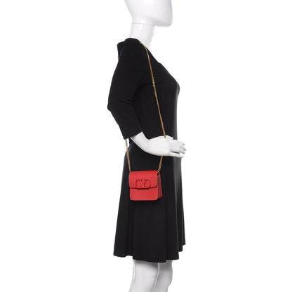 Valentino Garavani Grainy Calfskin Vlogo Compact Wallet with Chain Rouge Pur 2 of 8
