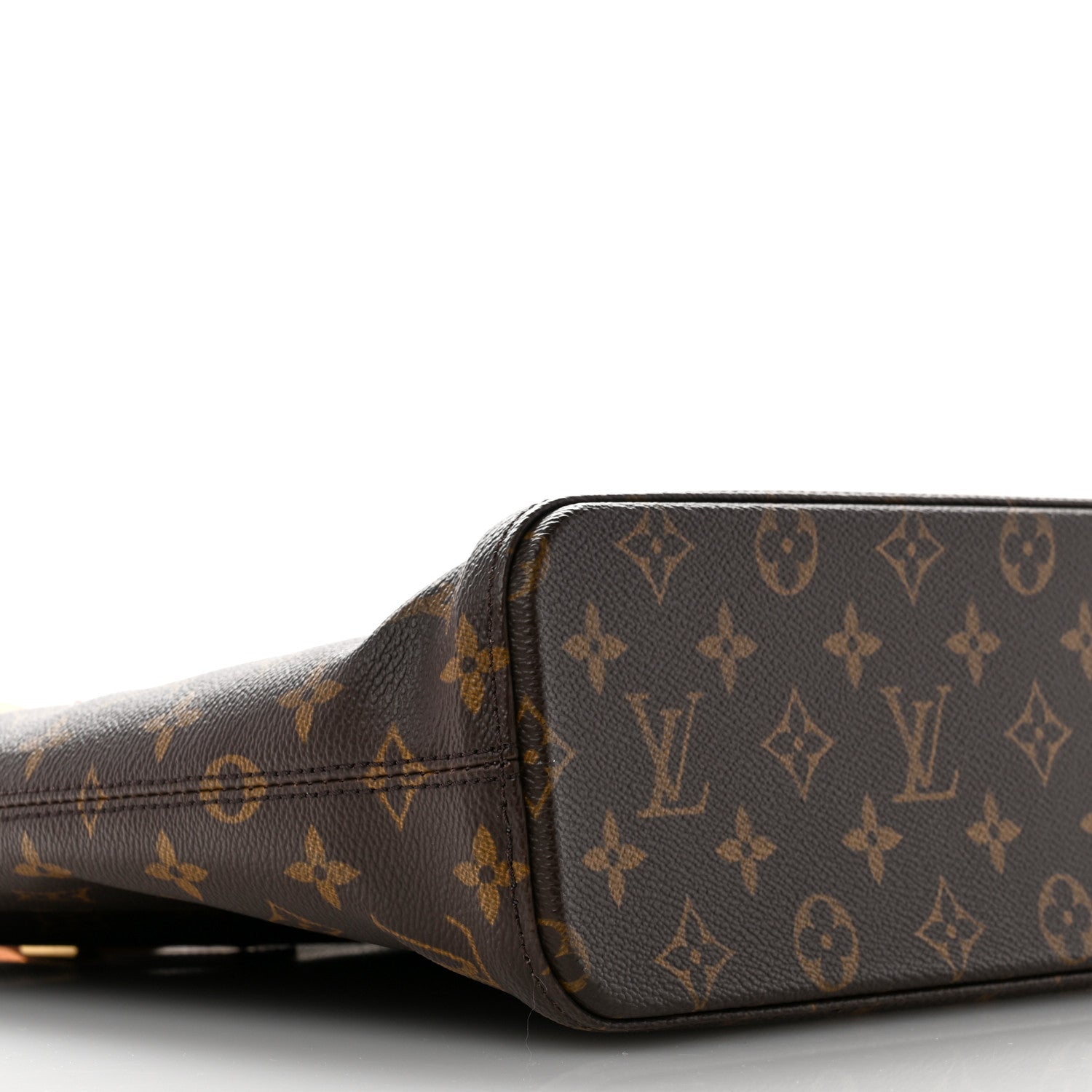Louis Vuitton Monogram Luco 9 of 10