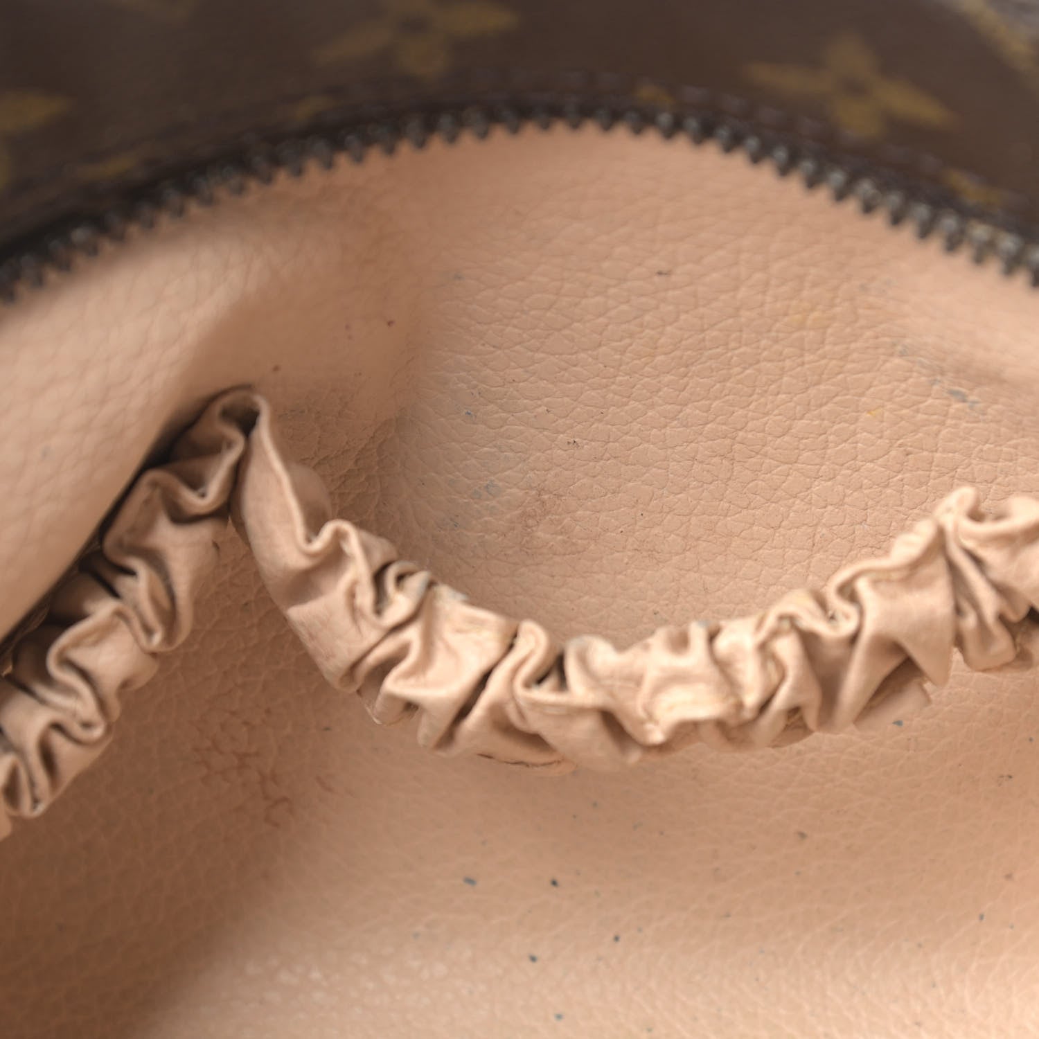 Louis Vuitton Monogram Trousse Toilette 28 10 of 13