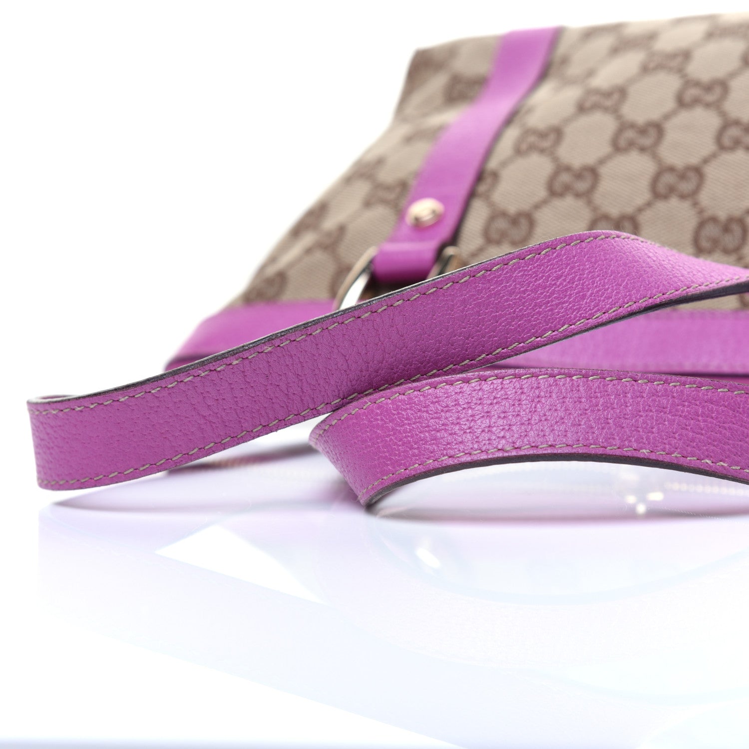アビーページ Gucci Monogram Small Abbey Tote Pink 696052 – FASHIONPHILE