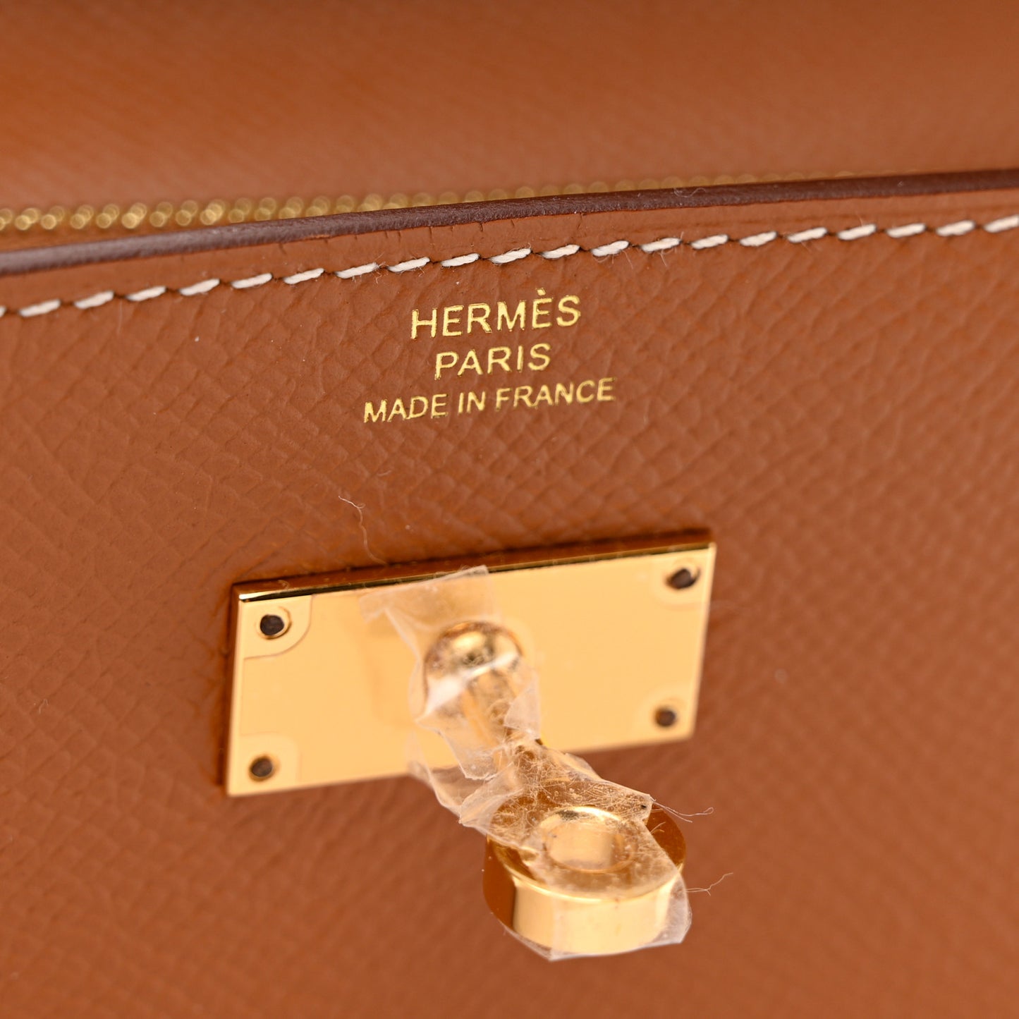 Epsom Kelly Wallet To Go Gold