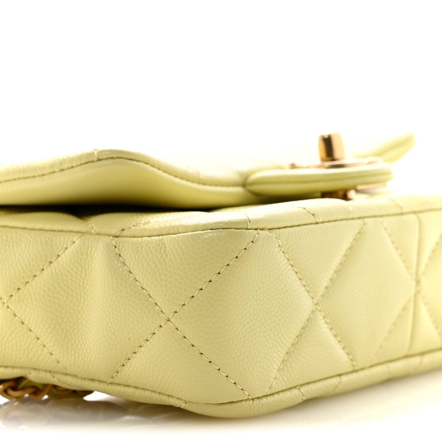 Shiny Caviar Belt Bag Light Green