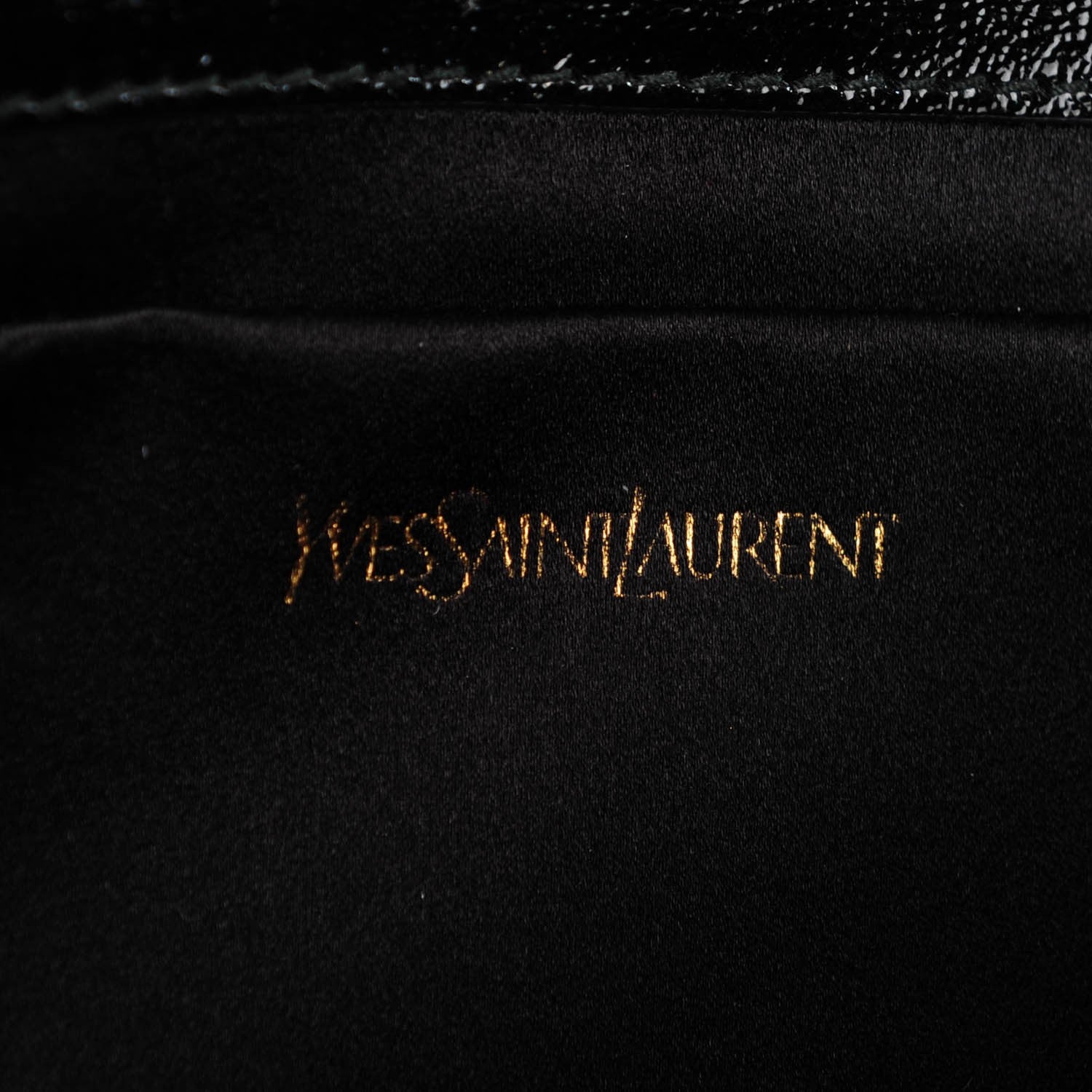 Saint Laurent Textured Patent Monogram Large Belle De Jour Clutch Black 6 of 7