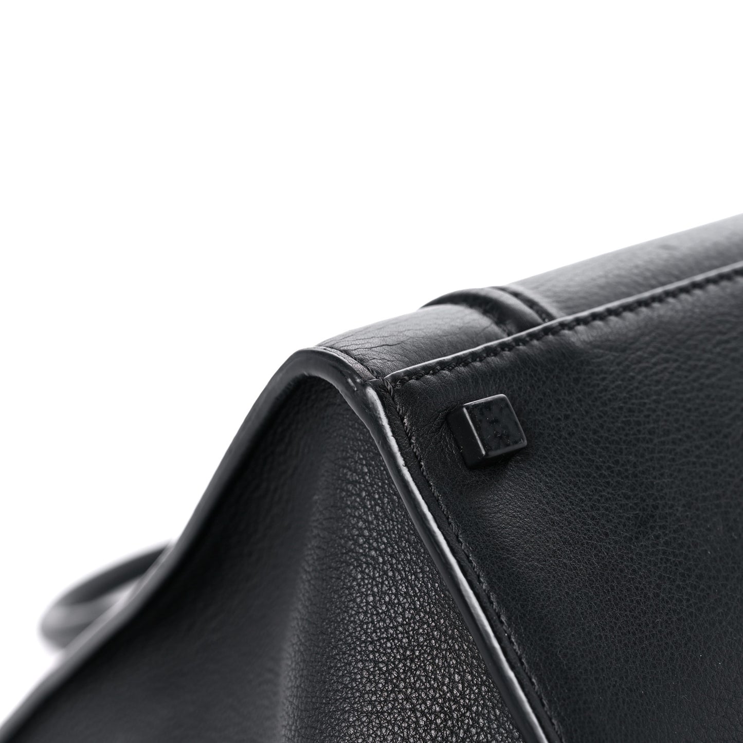 Grained Calfskin Medium Phantom Luggage Black