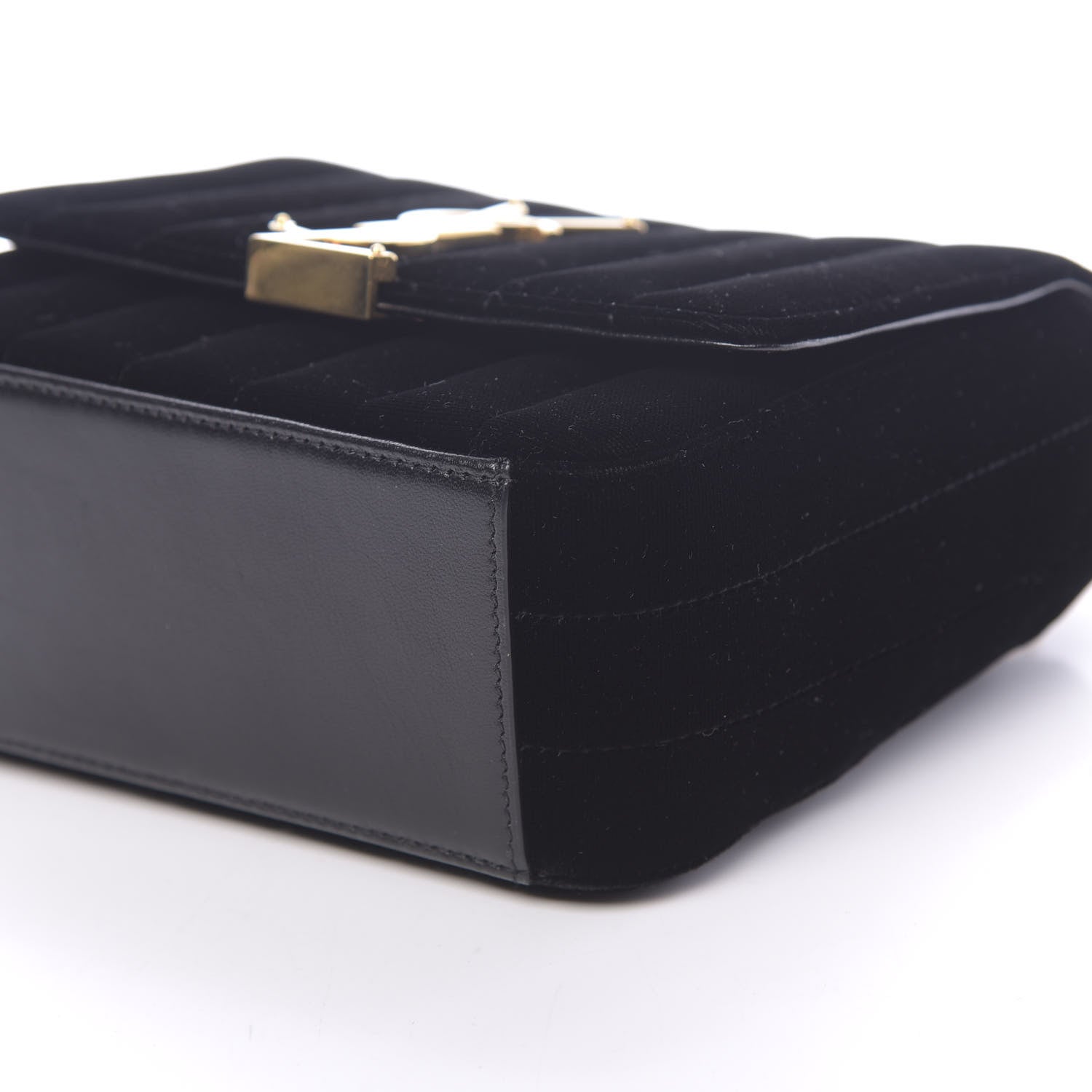 Saint Laurent Velvet Matelasse Small Vicky Chain Bag Black 8 of 9