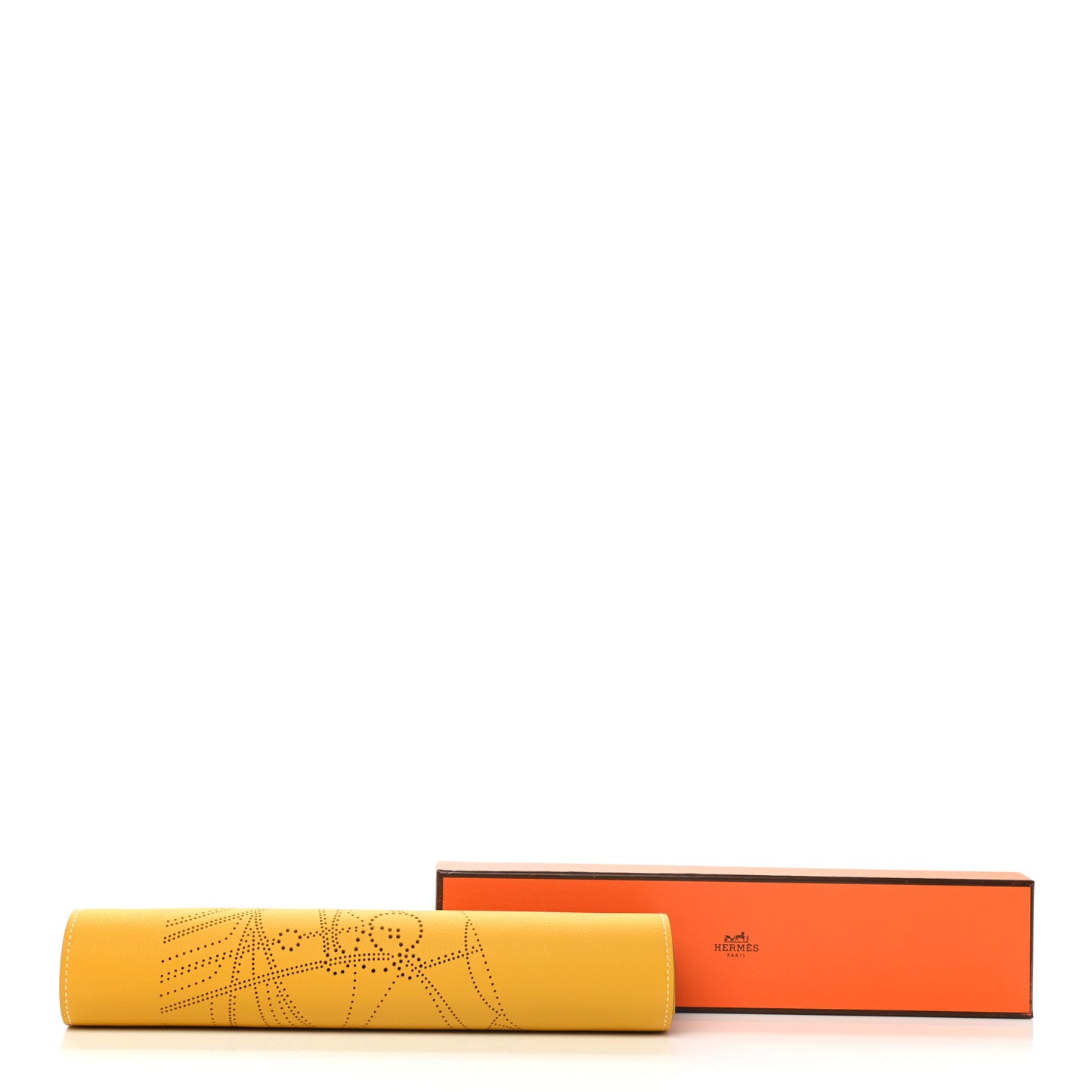 Taurillon Clemence Mises et Relances Robe Du Soire Change Tray Jaune Ivoire