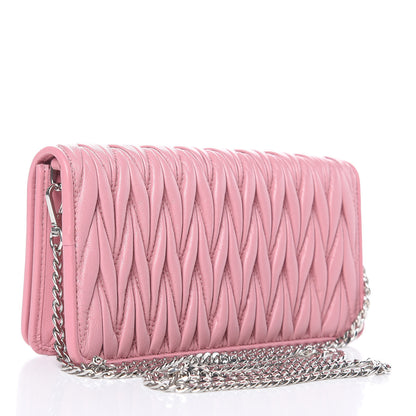 Miu Miu Nappa Matelasse Wallet On Chain Rosa 3 of 11