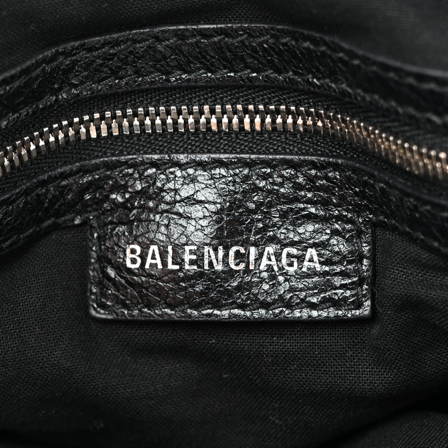 Agneau Arena Small Le Cagole Bucket Bag  Black