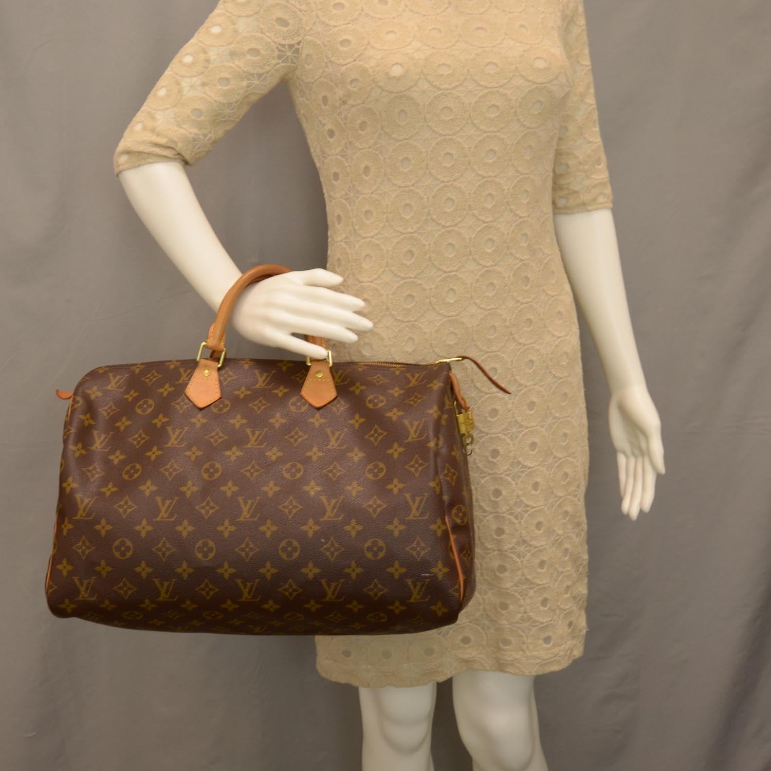 Louis Vuitton Monogram Speedy 40 2 of 7
